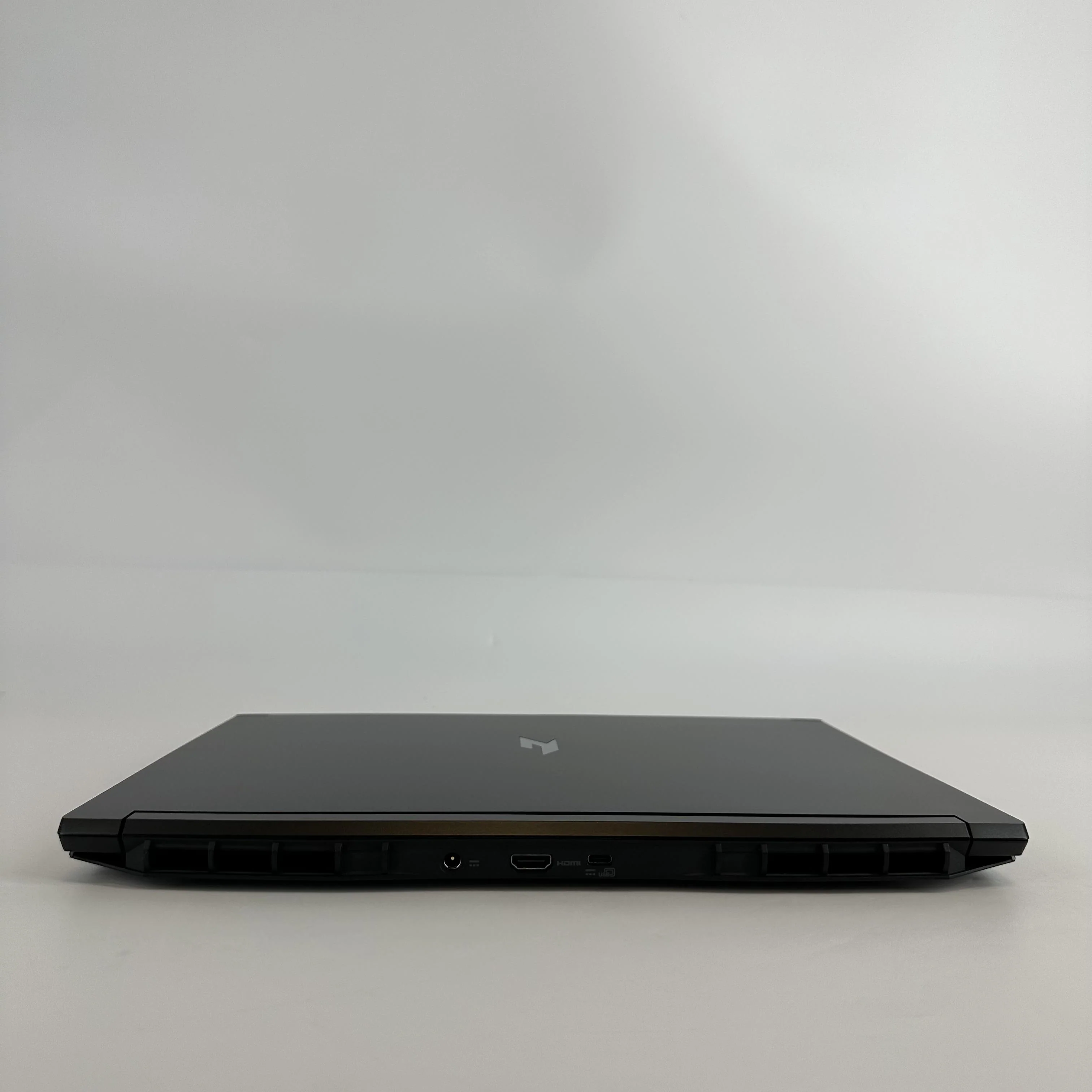 Acer Nitro V 16S AI 16 Black 3.8 GHz AMD Ryzen 7 260 32GB RAM 1TB Solid State Drive NVIDIA GeForce RTX 5060 8 GB - Image 10