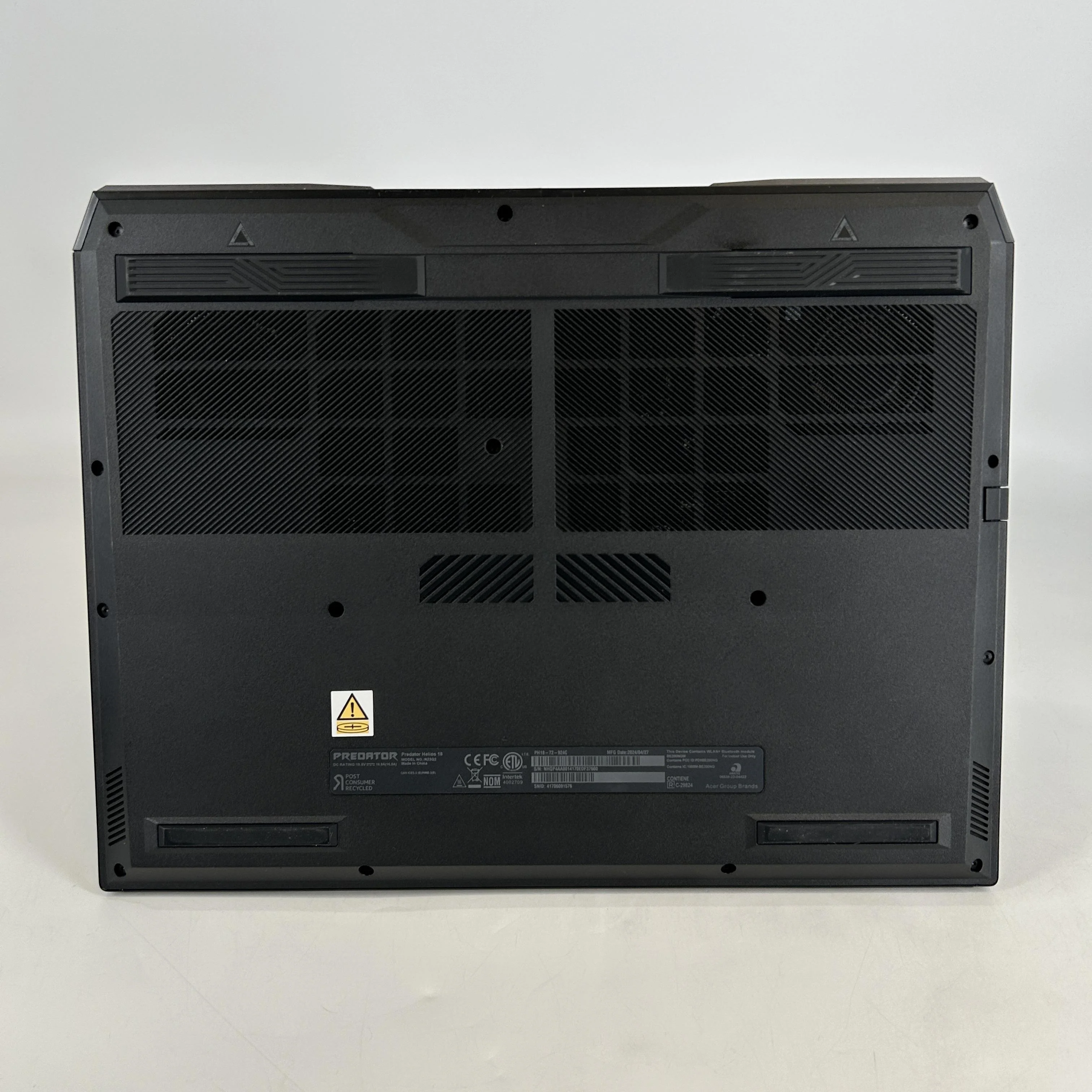 Acer Predator Helios 18 18 Black 2.2 GHz Intel Core i9 14th Gen. 32GB RAM 1TB Solid State Drive NVIDIA GeForce RTX 4090 16 GB - Image 6