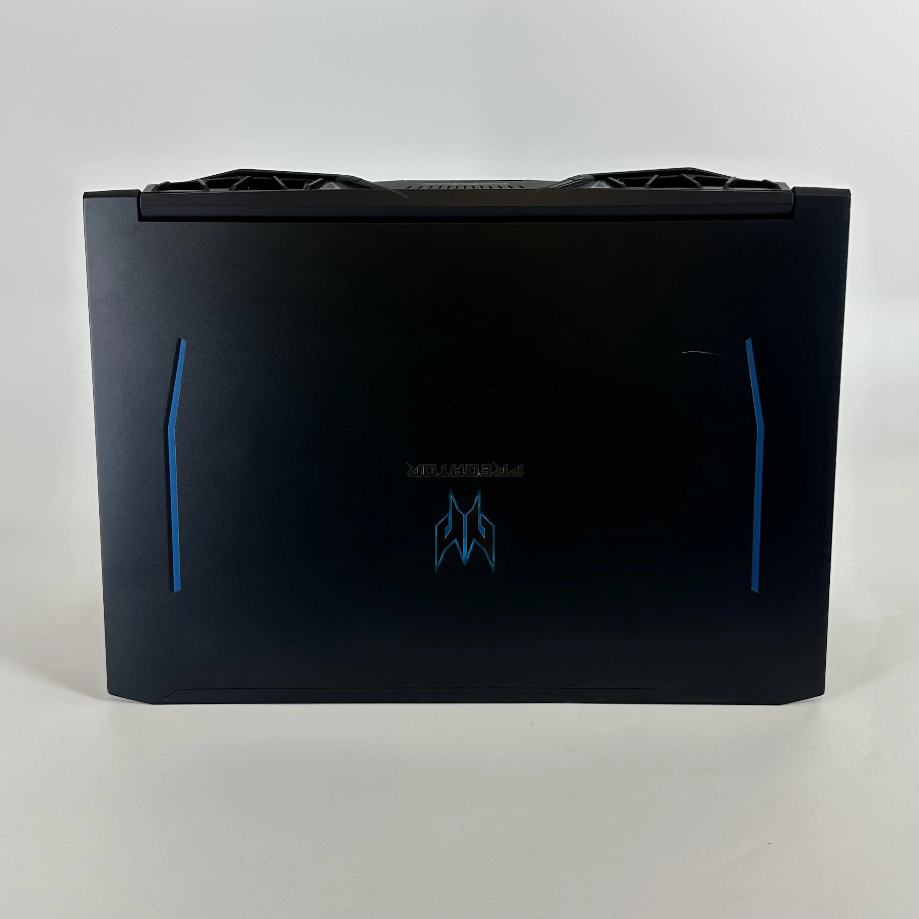Acer Predator Helios 300 15.6 Blue 2.6 GHz Intel Core i7 9th Gen. 16GB RAM 512GB Solid State Drive NVIDIA GeForce GTX 1660 Ti 6 GB - Image 5