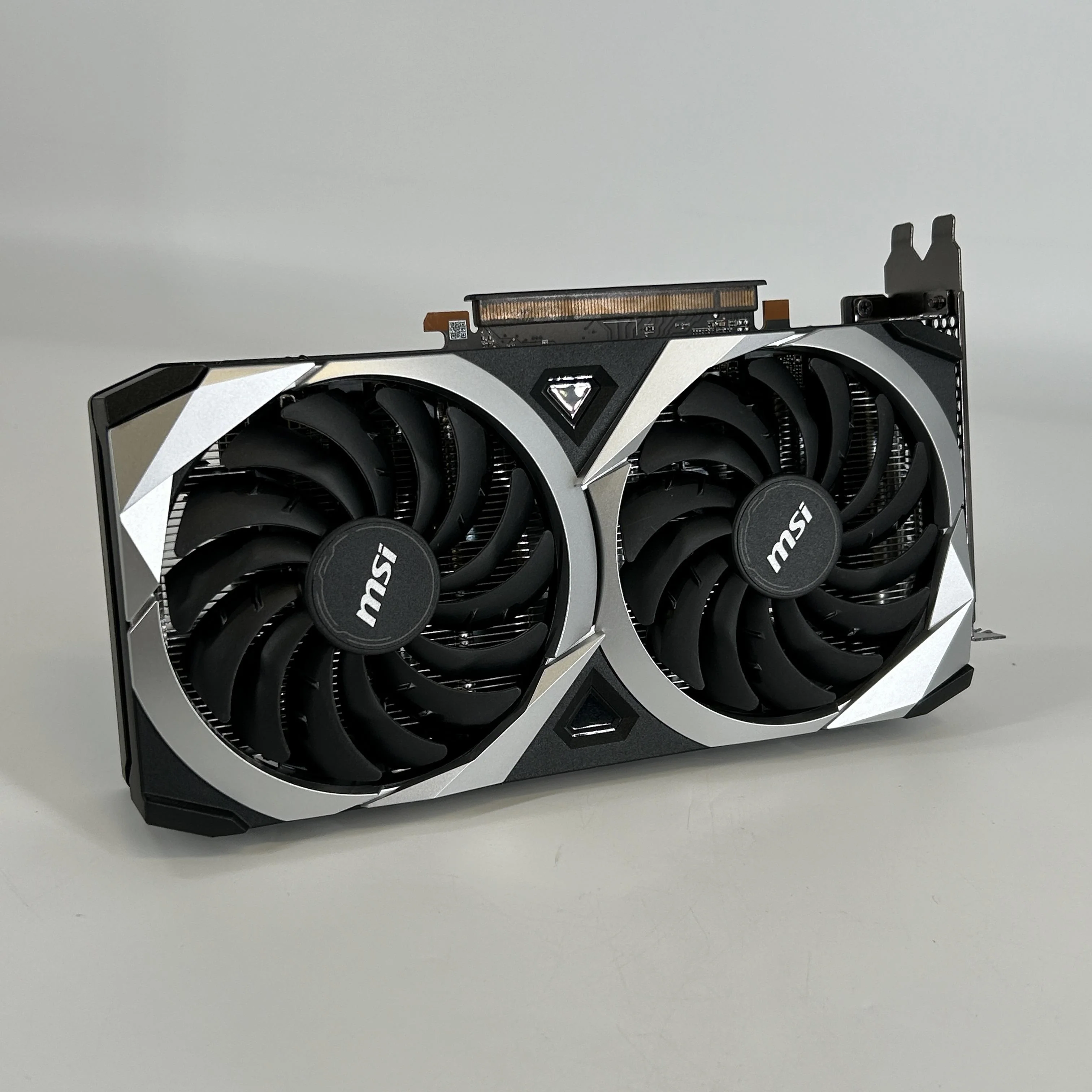 AMD Radeon RX 6600 8GB RAM - Image 2