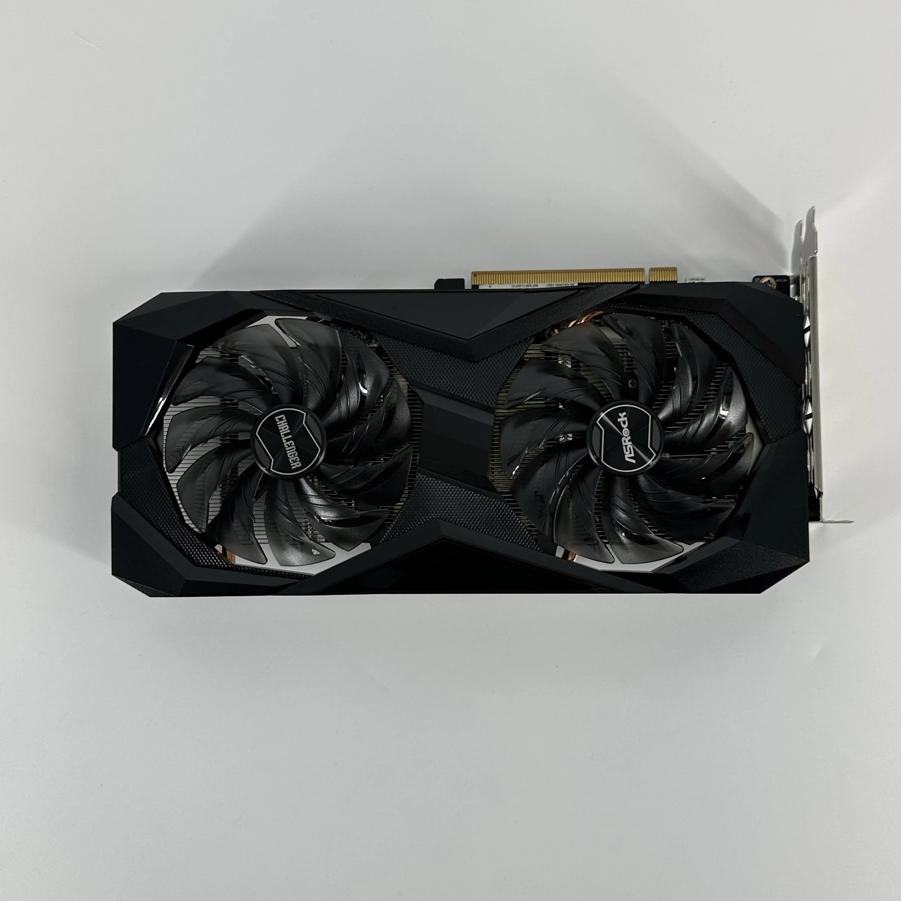 AMD Radeon RX 6650 XT 8GB RAM