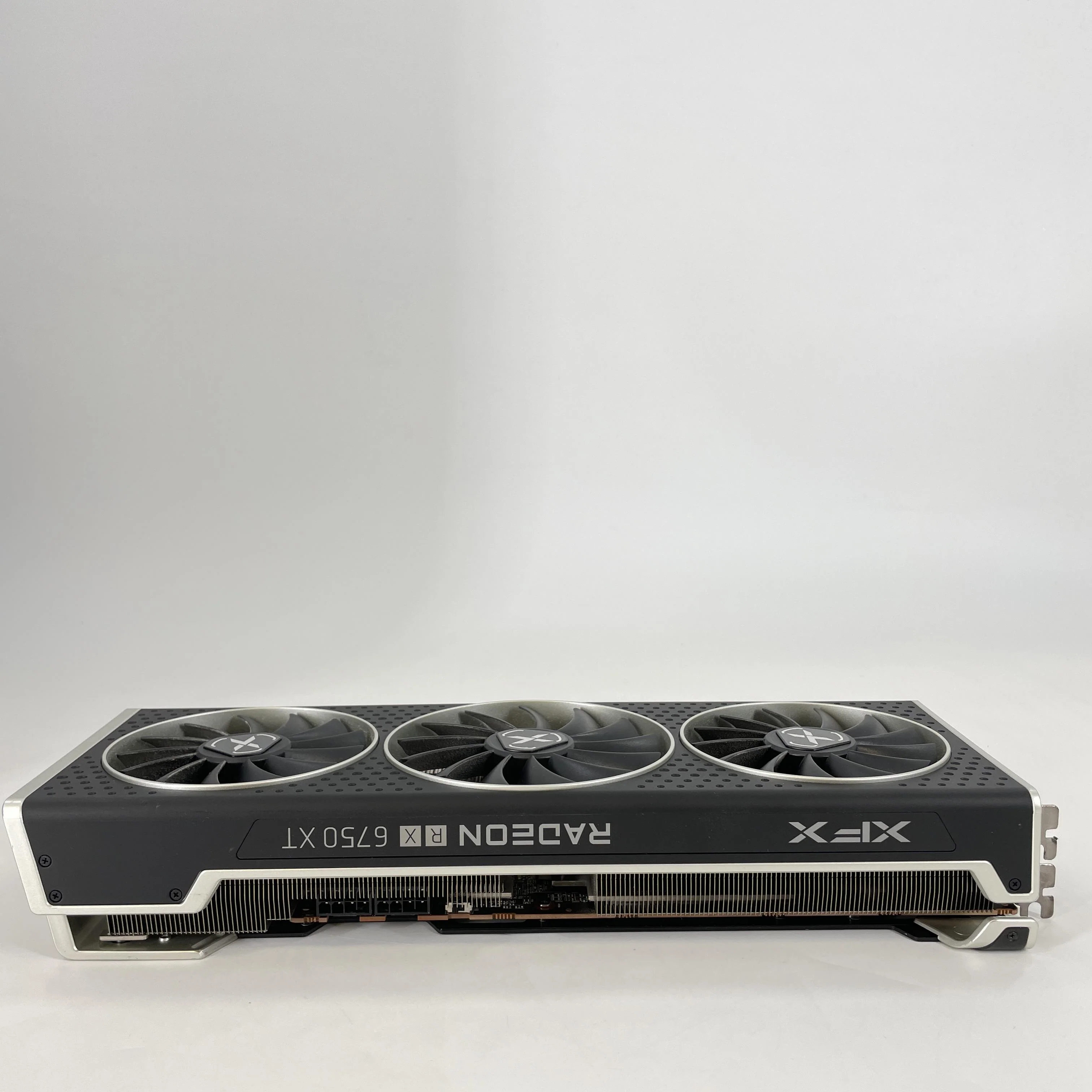 AMD Radeon RX 6750 XT 12GB RAM - Image 8