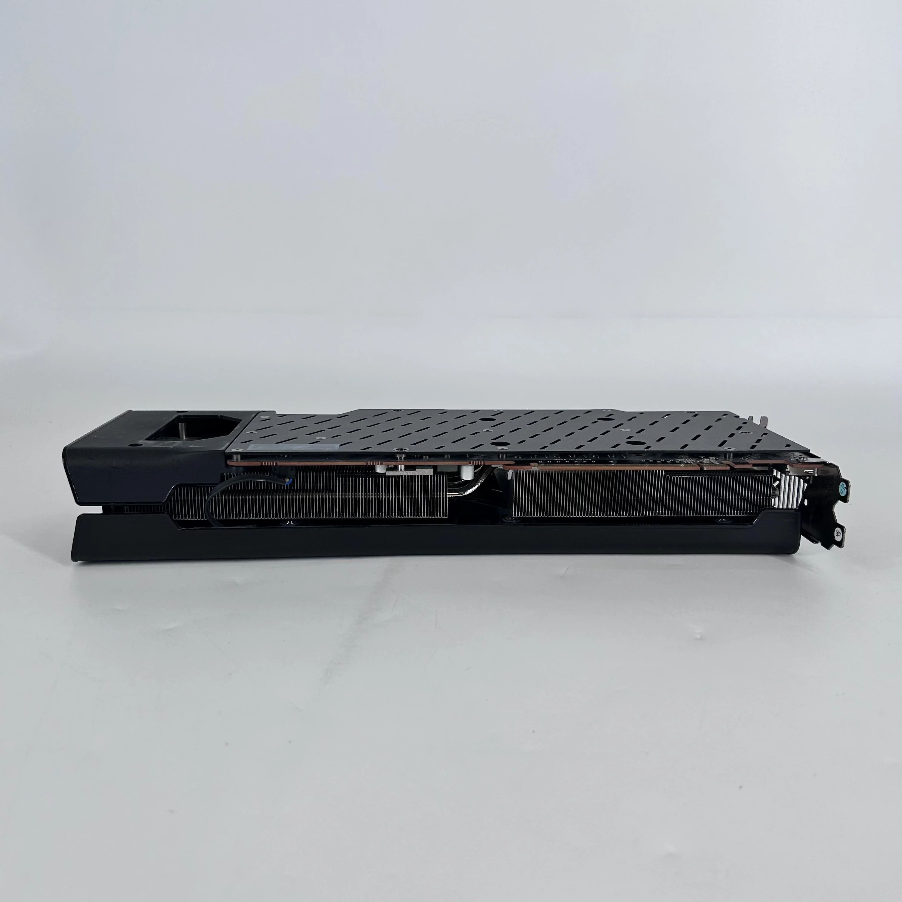 AMD Radeon RX 6800 16GB RAM - Image 7