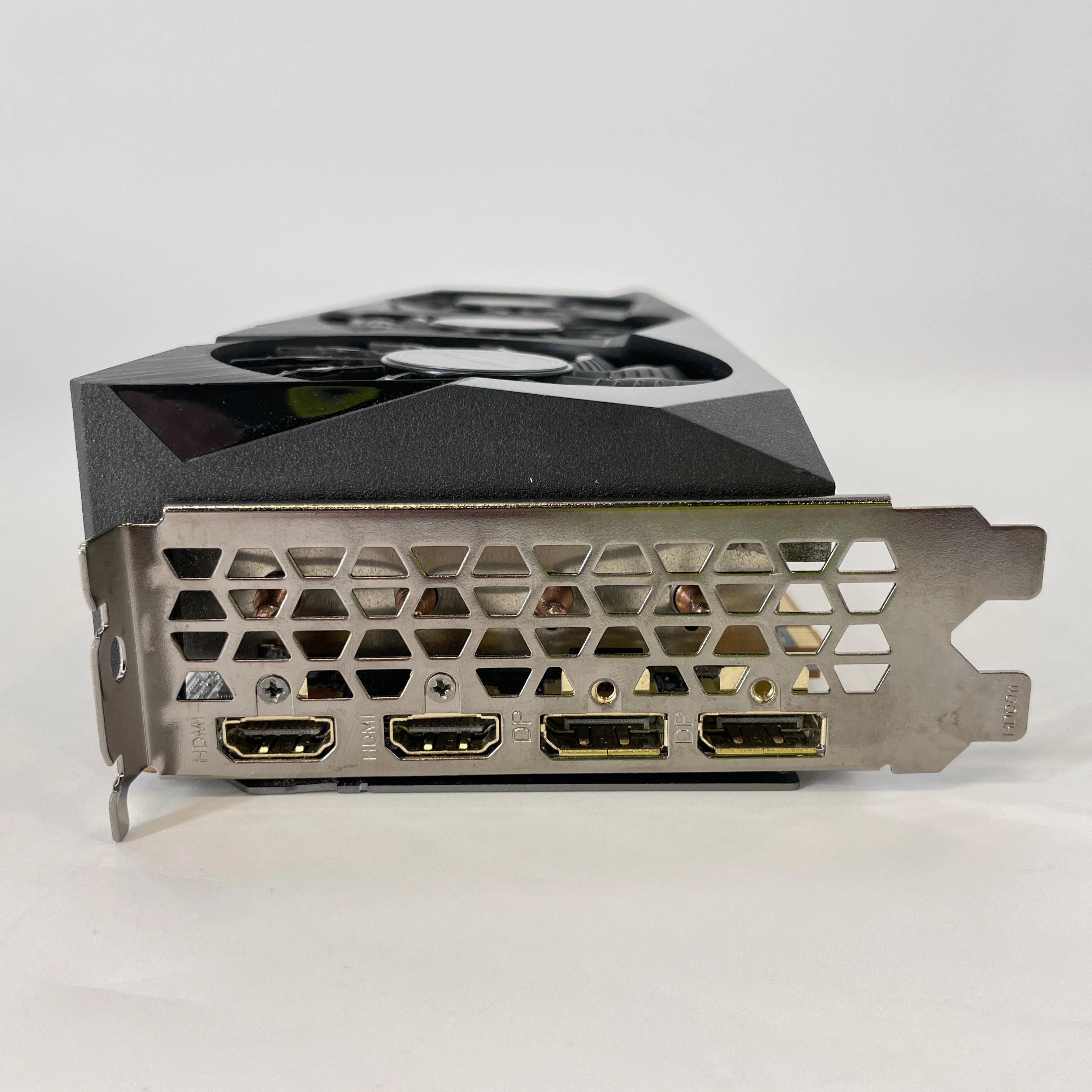 AMD Radeon RX 6800 16GB RAM - Image 4
