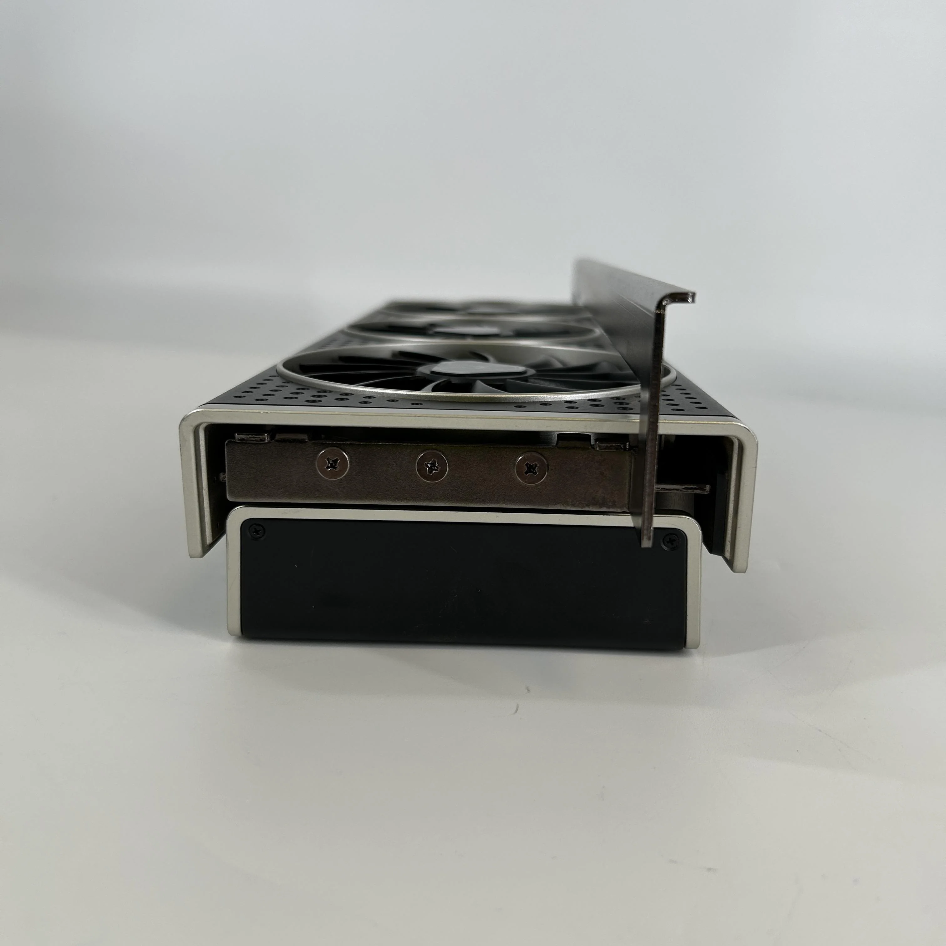 AMD Radeon RX 6900 XT 16GB RAM - Image 5