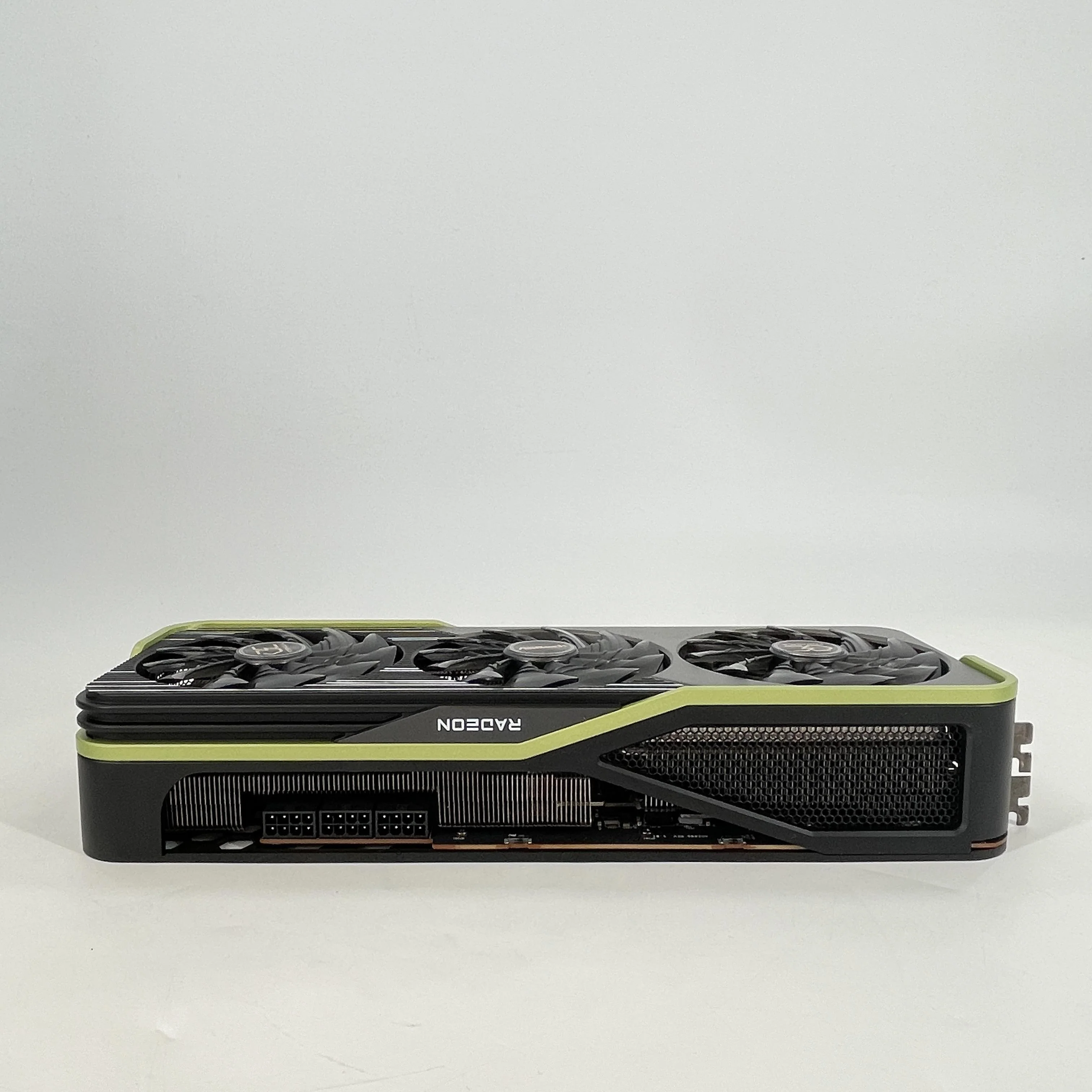 AMD Radeon RX 6900 XT 16GB RAM - Image 7