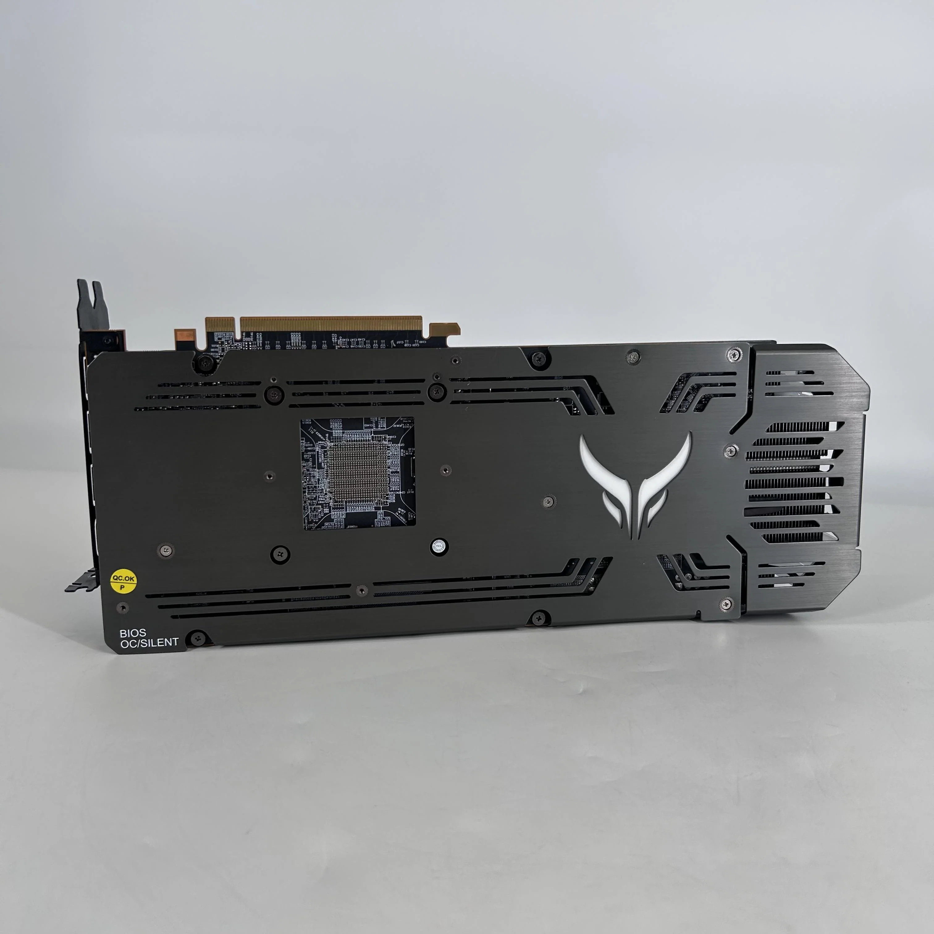 AMD Radeon RX 6950 XT 16GB RAM - Image 3