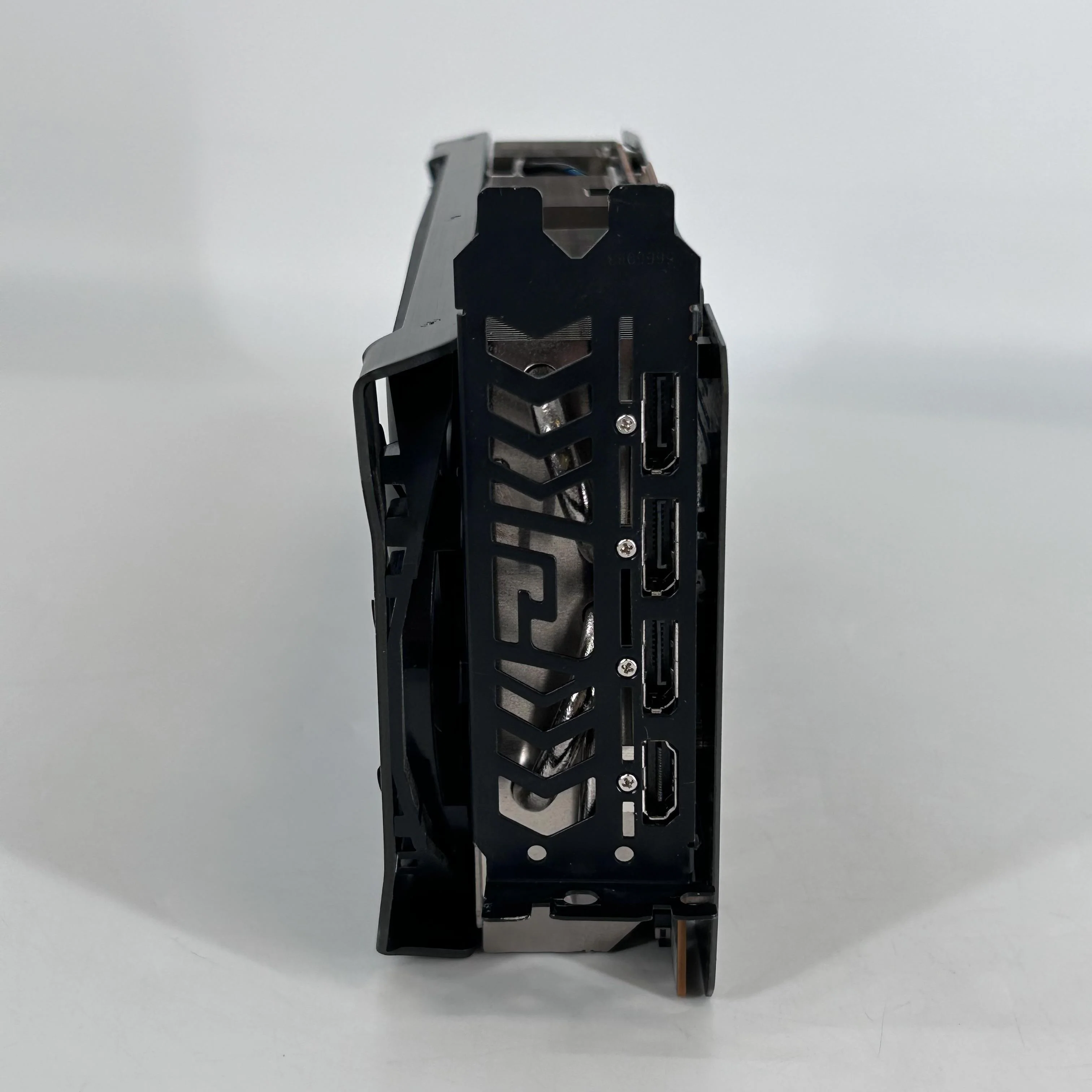 AMD Radeon RX 6950 XT 16GB RAM - Image 4