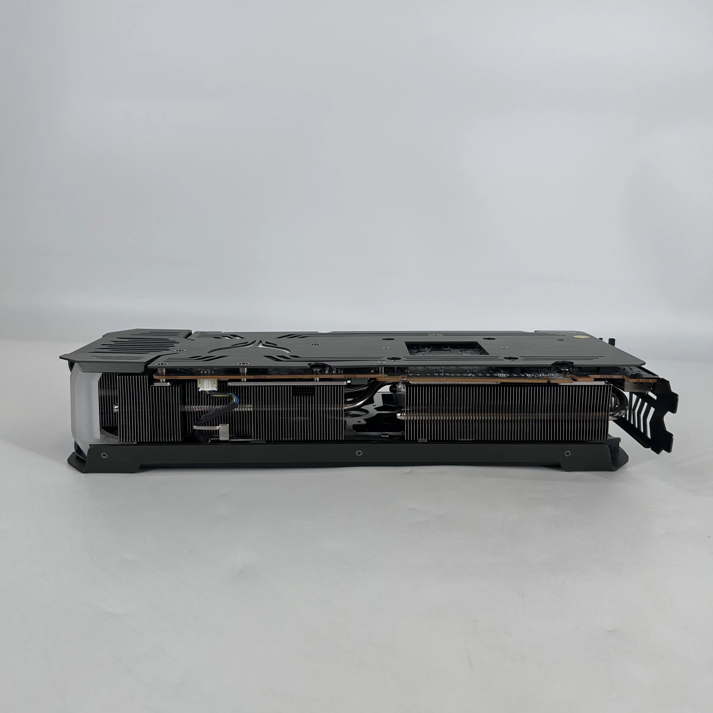 AMD Radeon RX 6950 XT 16GB RAM - Image 5
