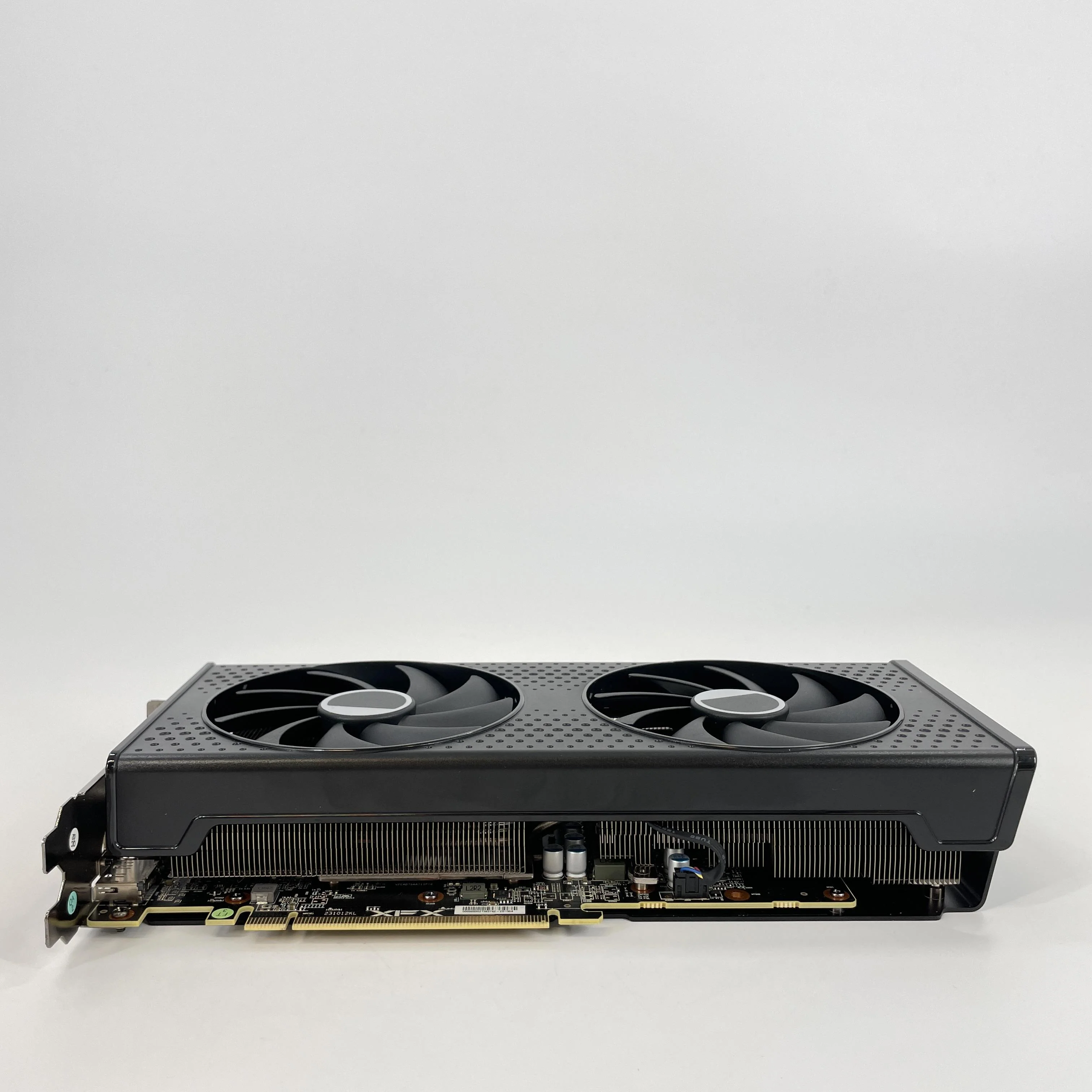 AMD Radeon RX 7600 XT 16GB RAM - Image 3