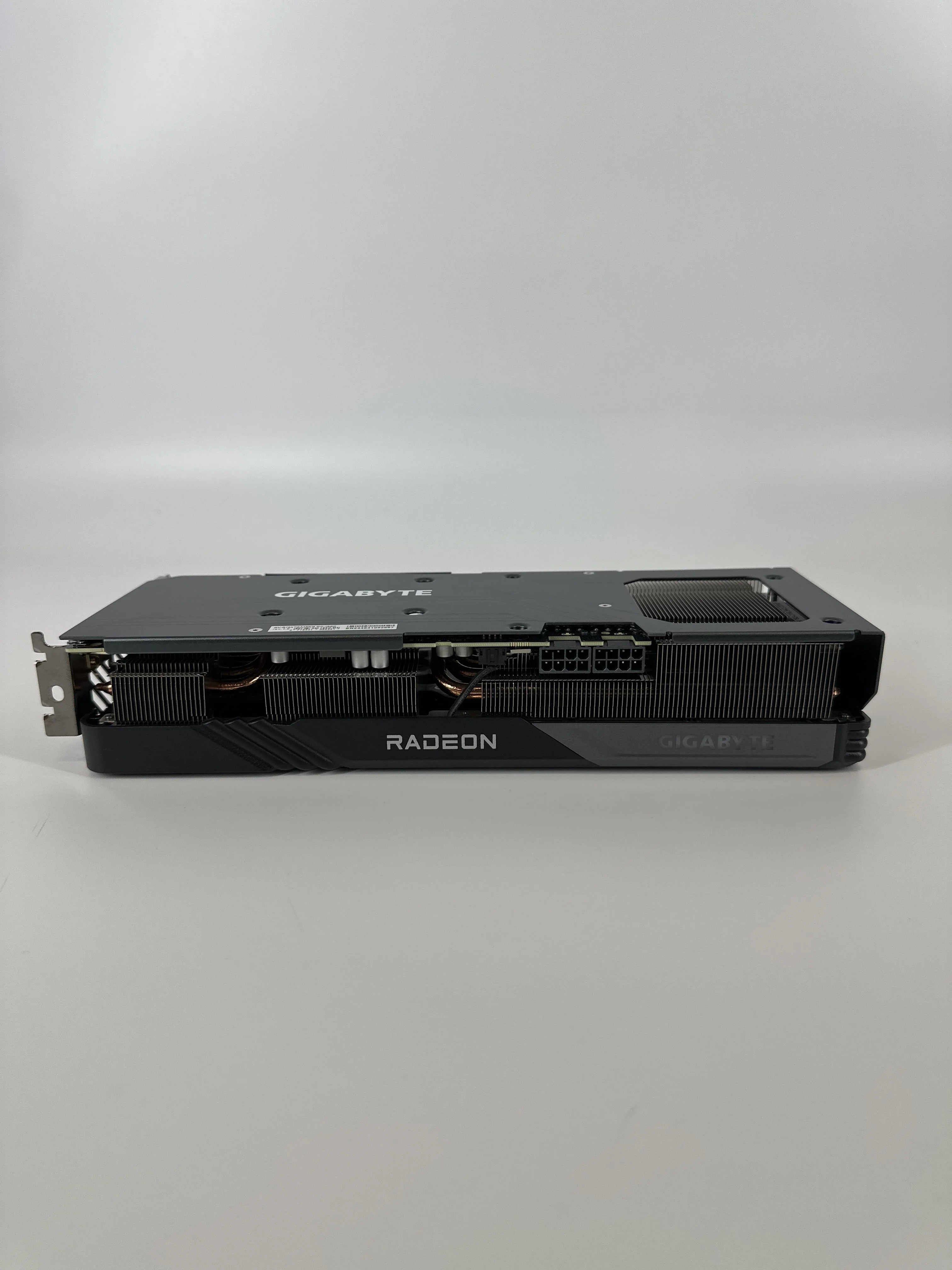 AMD Radeon RX 7600 XT 16GB RAM - Image 3
