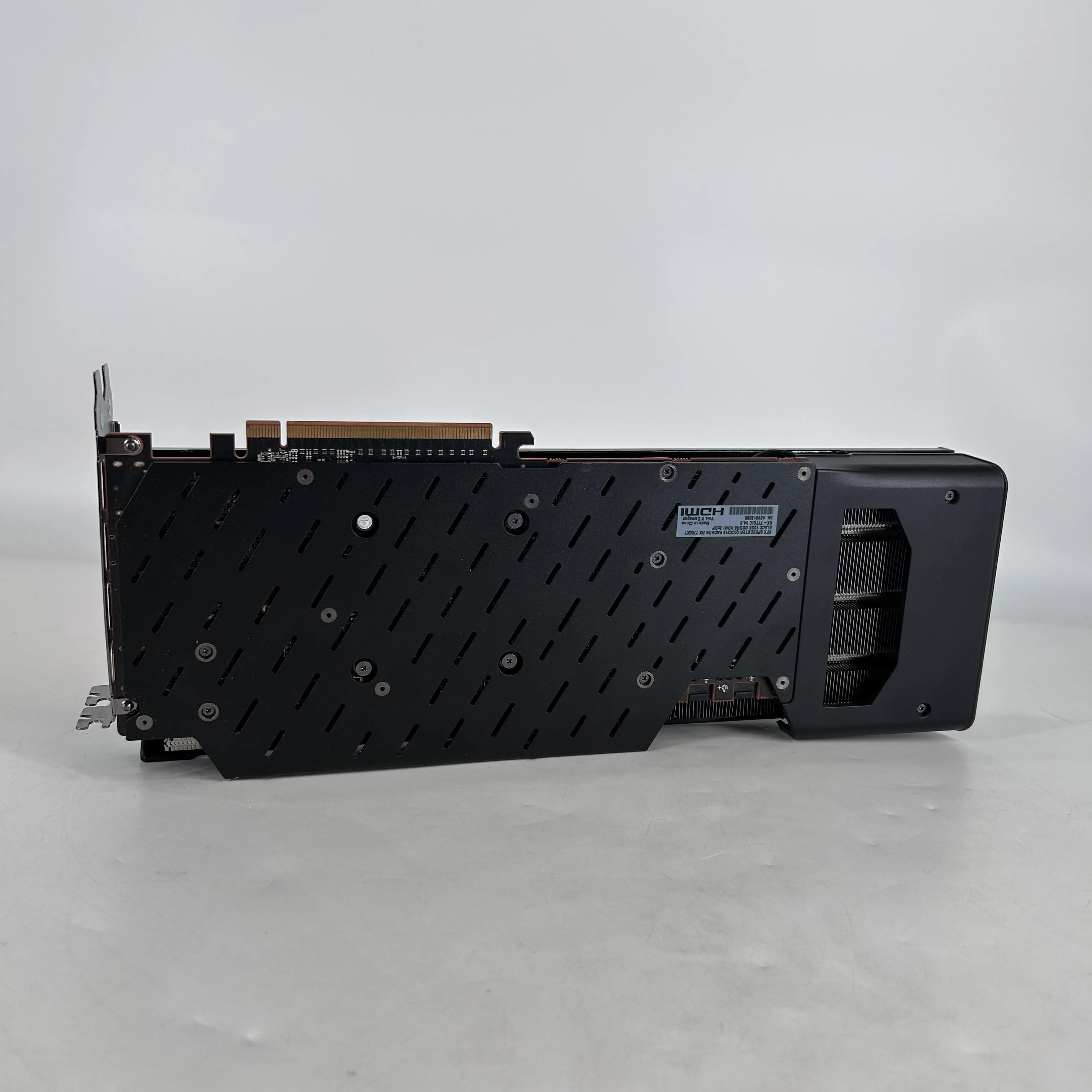 AMD Radeon RX 7700 XT 12GB RAM - Image 2