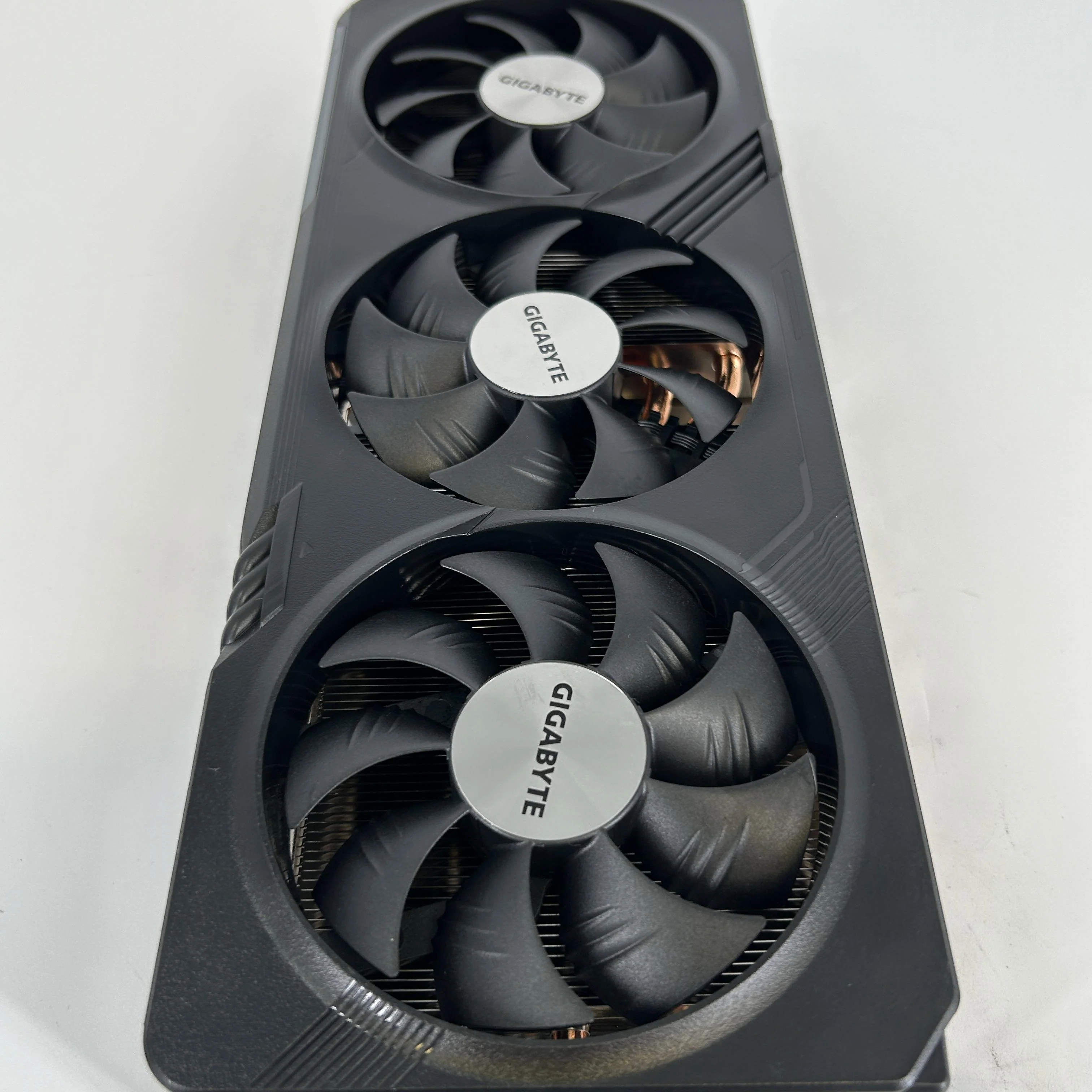 AMD Radeon RX 7800 XT 16GB RAM - Image 2
