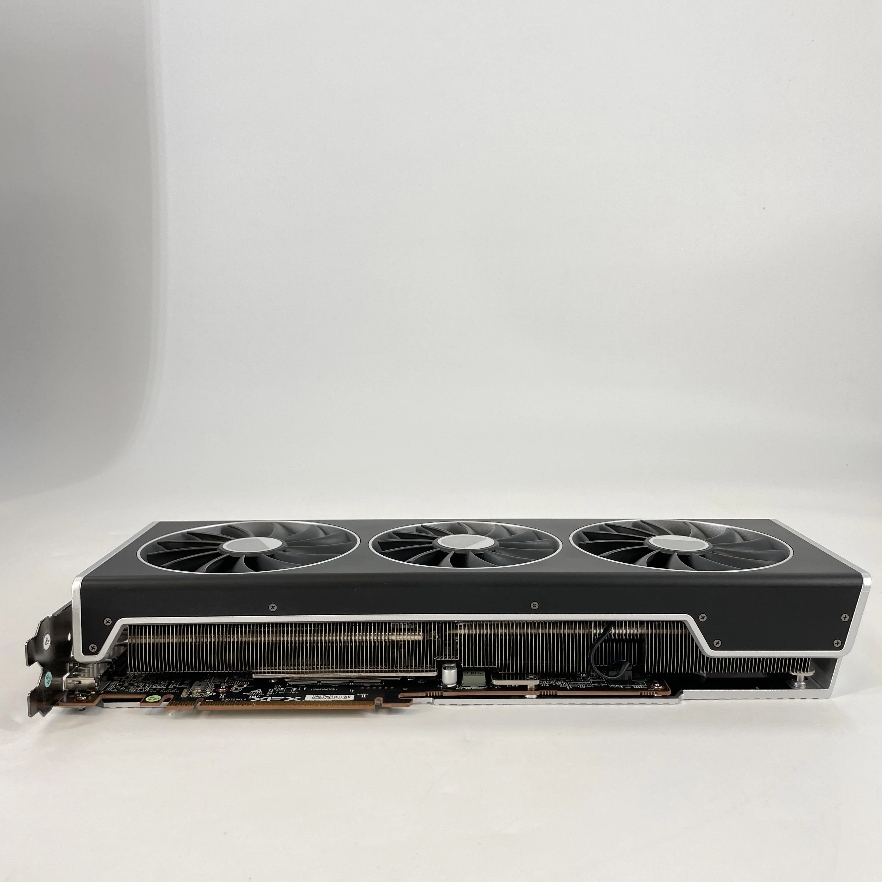 AMD Radeon RX 7800 XT 16GB RAM - Image 4