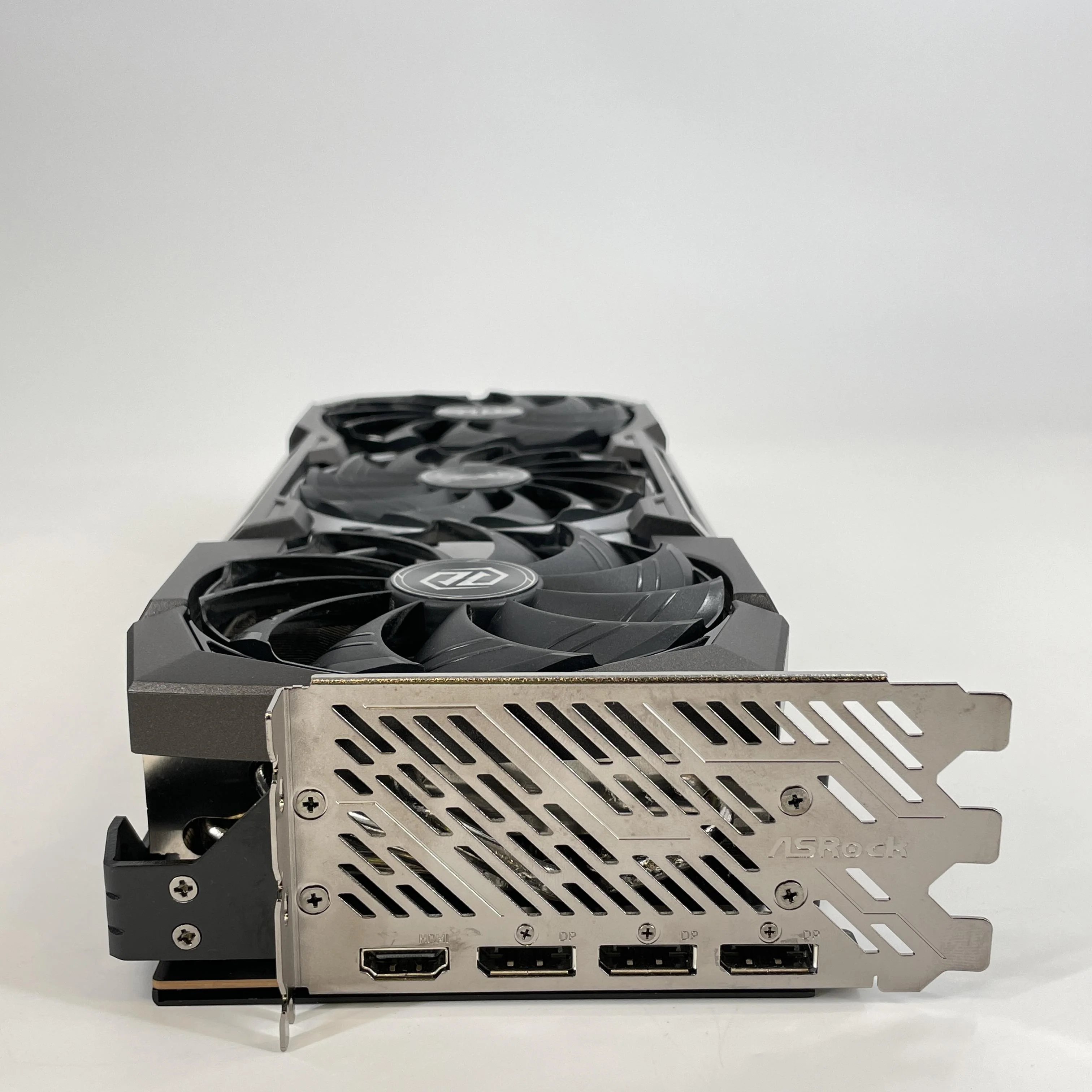 AMD Radeon RX 7900 XTX 24GB RAM - Image 3