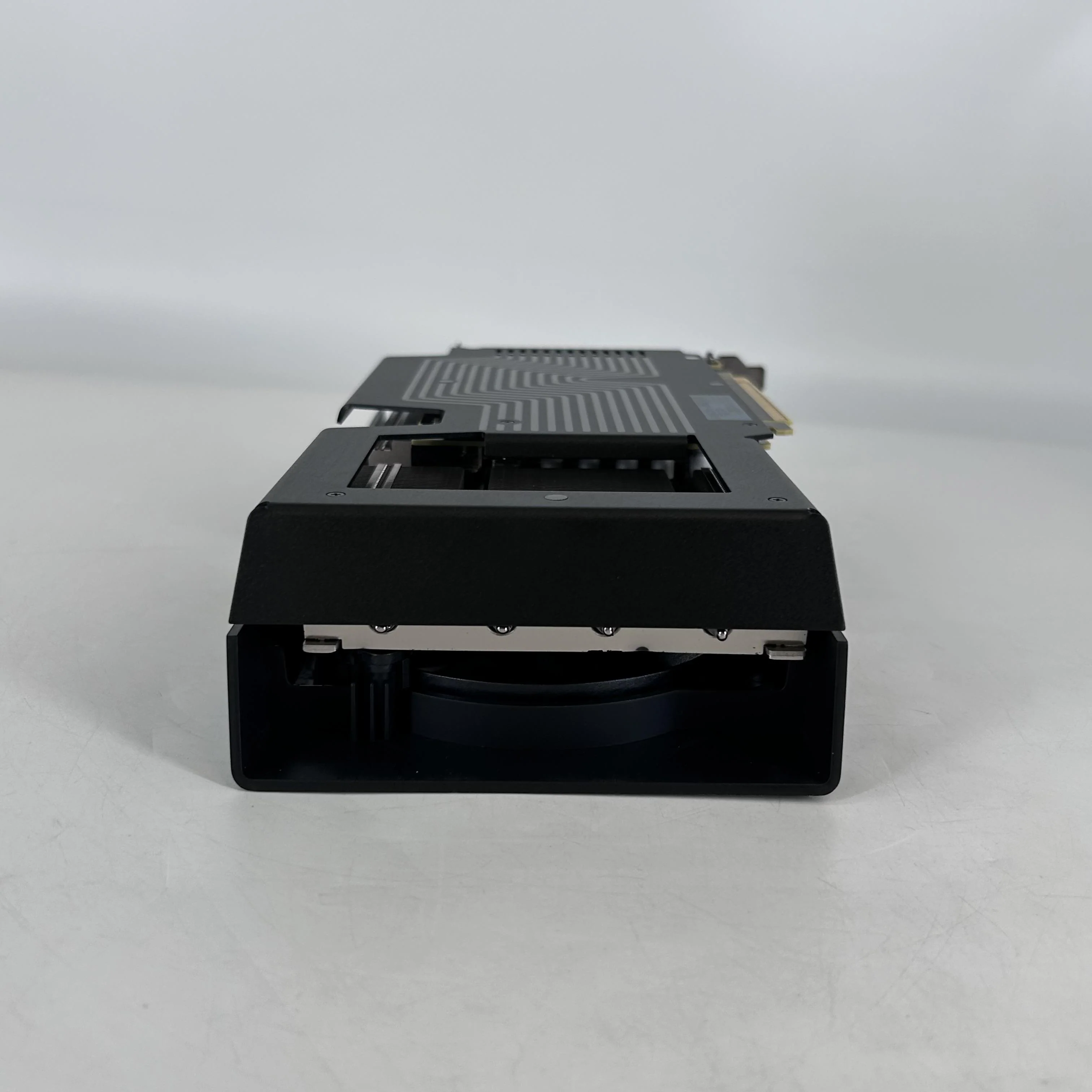 AMD Radeon RX 9060 XT 16GB RAM - Image 5