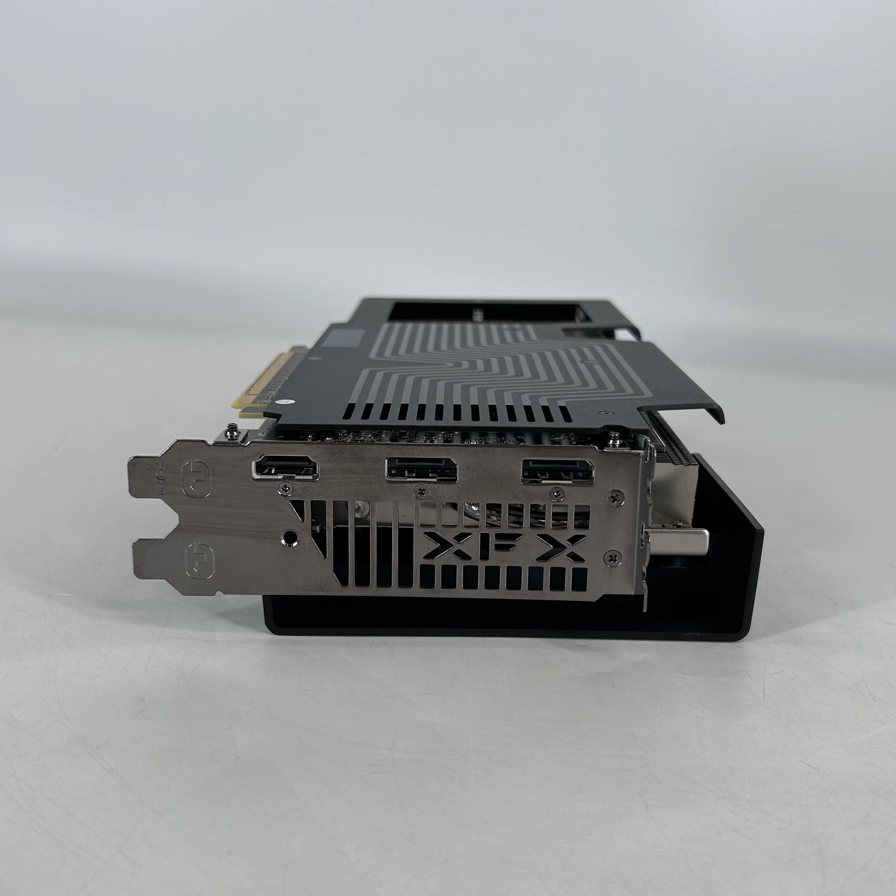 AMD Radeon RX 9060 XT 16GB RAM - Image 7