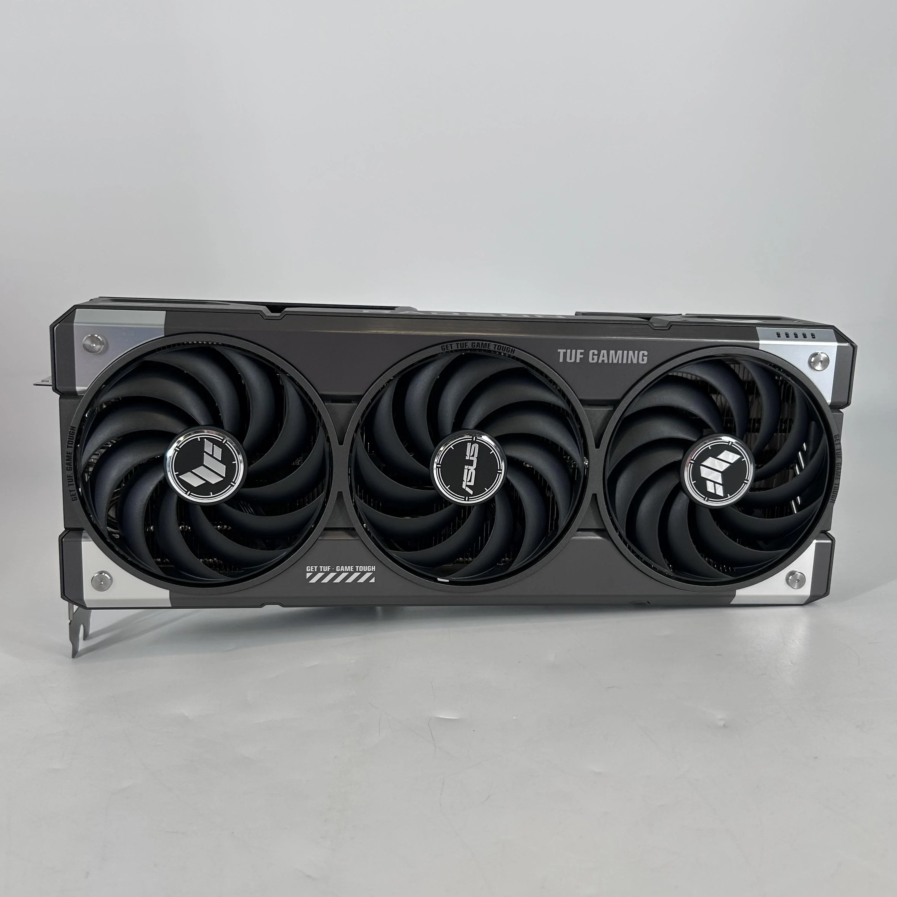 AMD Radeon RX 9070 XT 16GB RAM