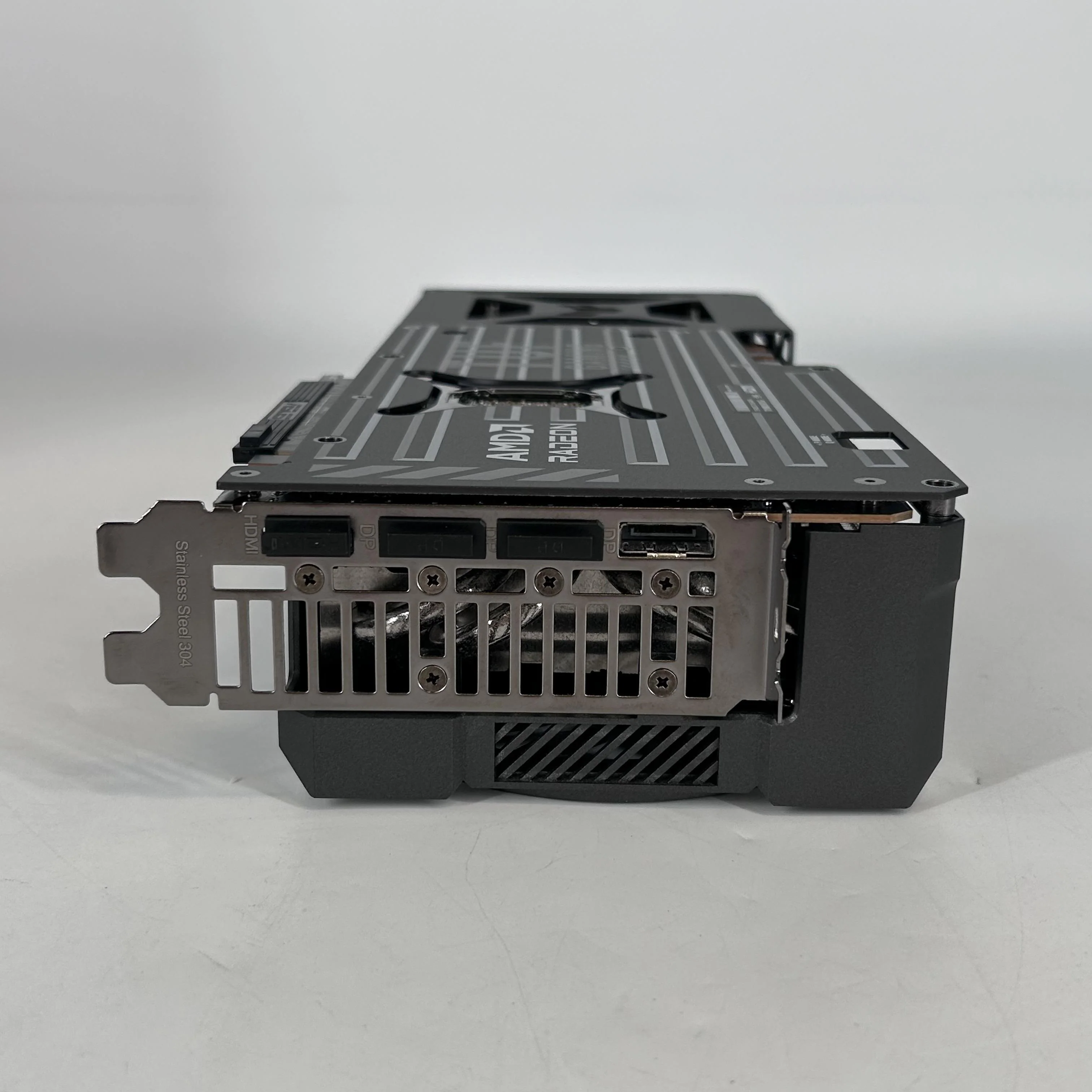 AMD Radeon RX 9070 XT 16GB RAM - Image 5