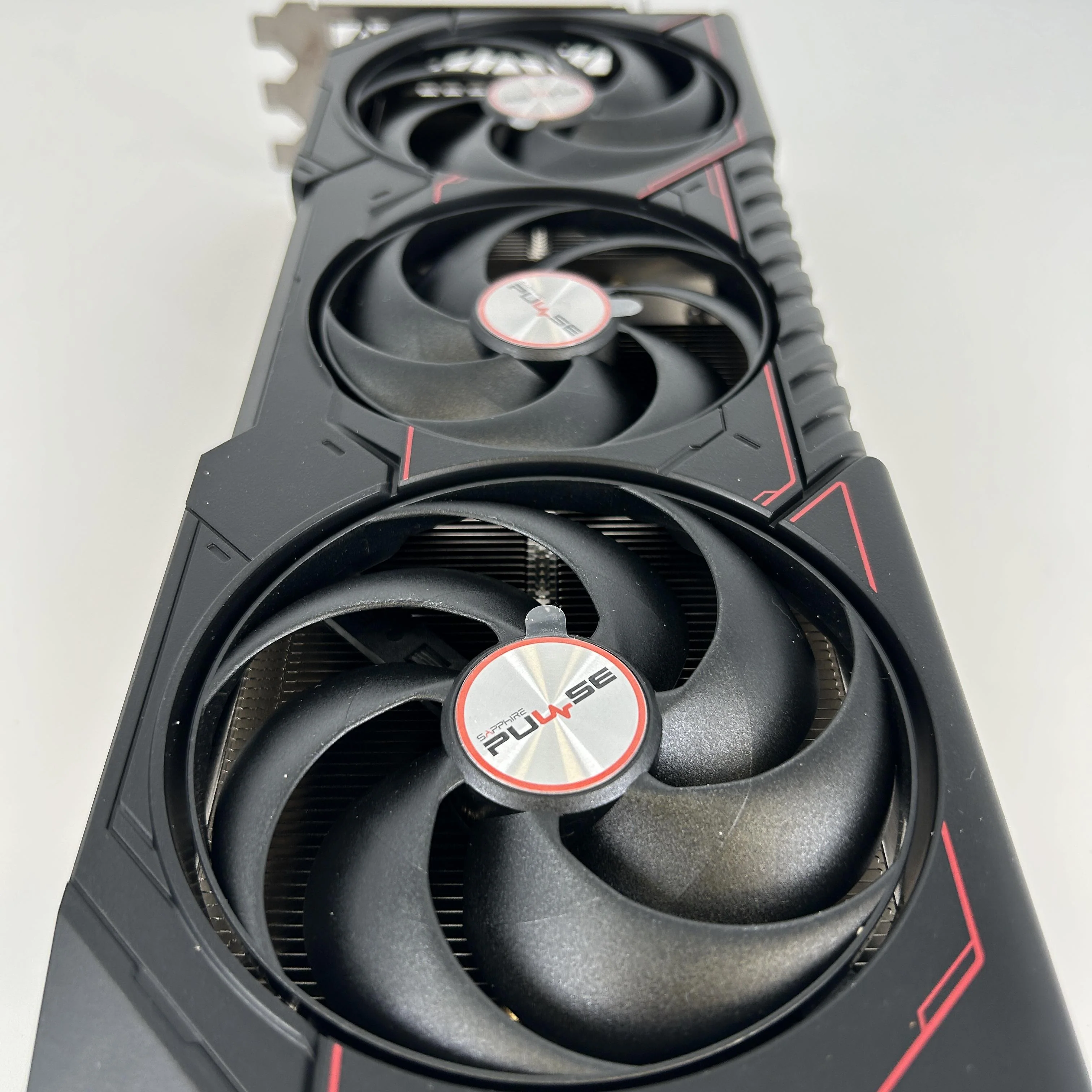 AMD Radeon RX 9070 XT 16GB RAM - Image 4