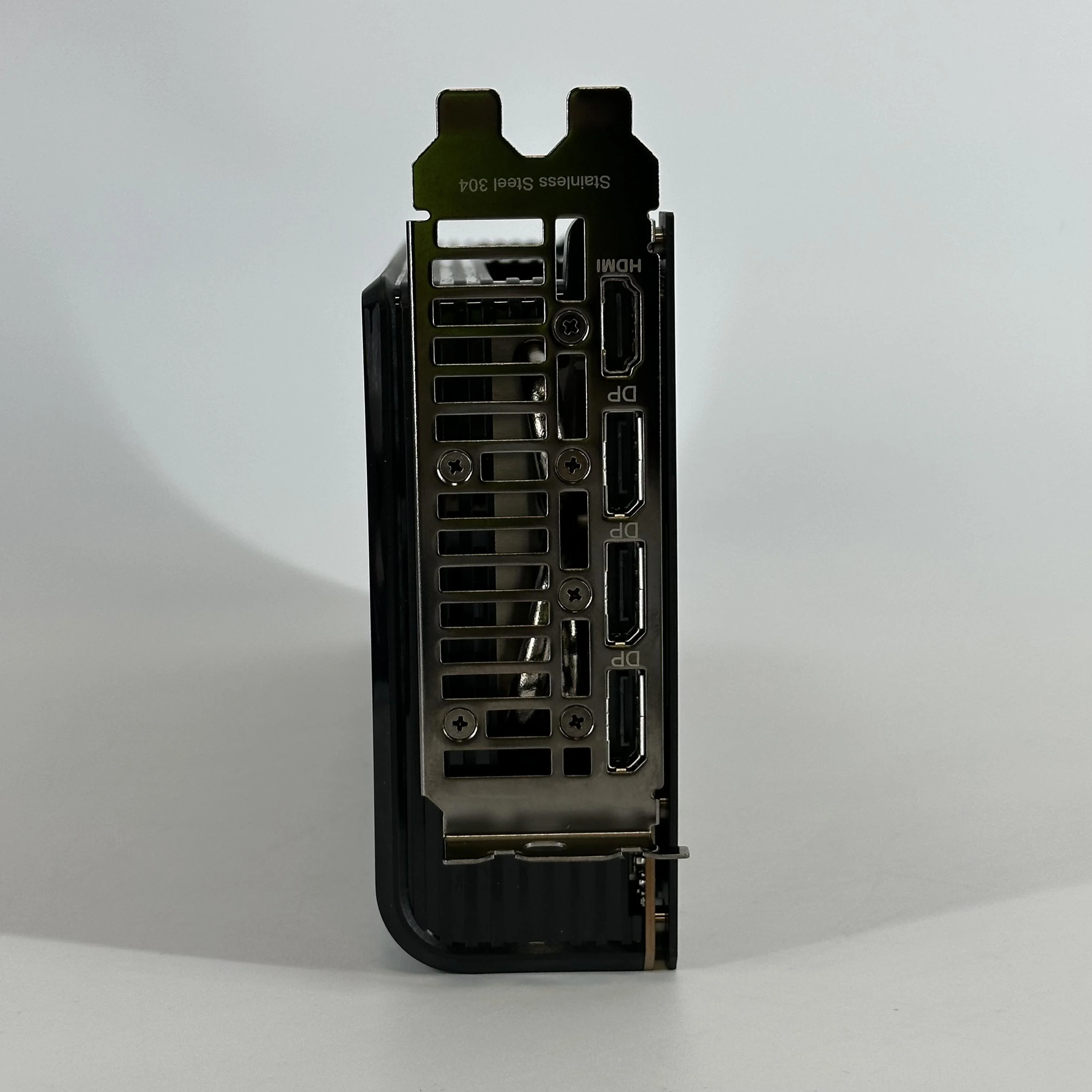 AMD Radeon RX 9070 XT 16GB RAM - Image 4