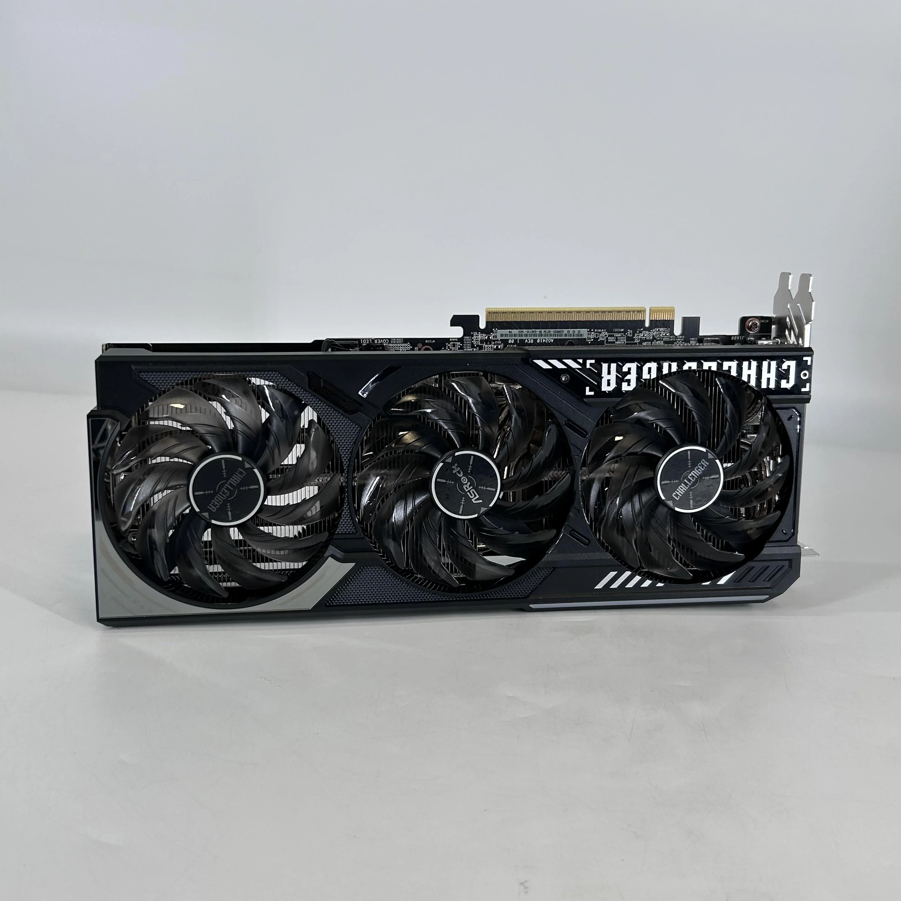 AMD Radeon RX 9070 XT 16GB RAM - Image 2