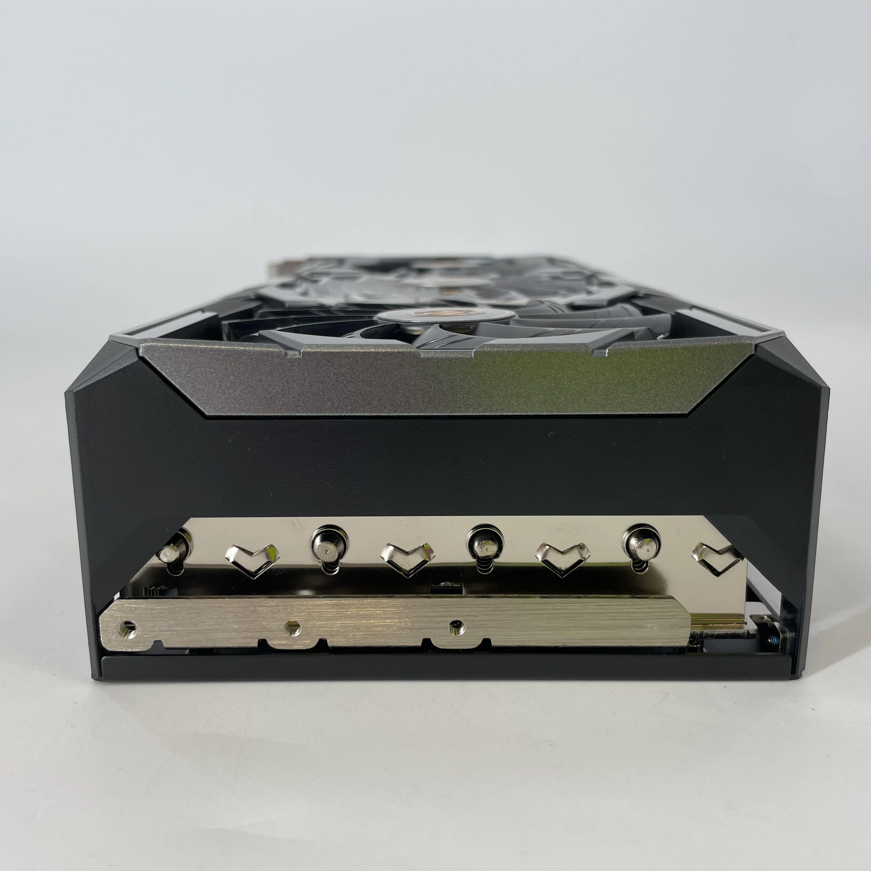 AMD Radeon RX 9070 XT 16GB RAM - Image 4
