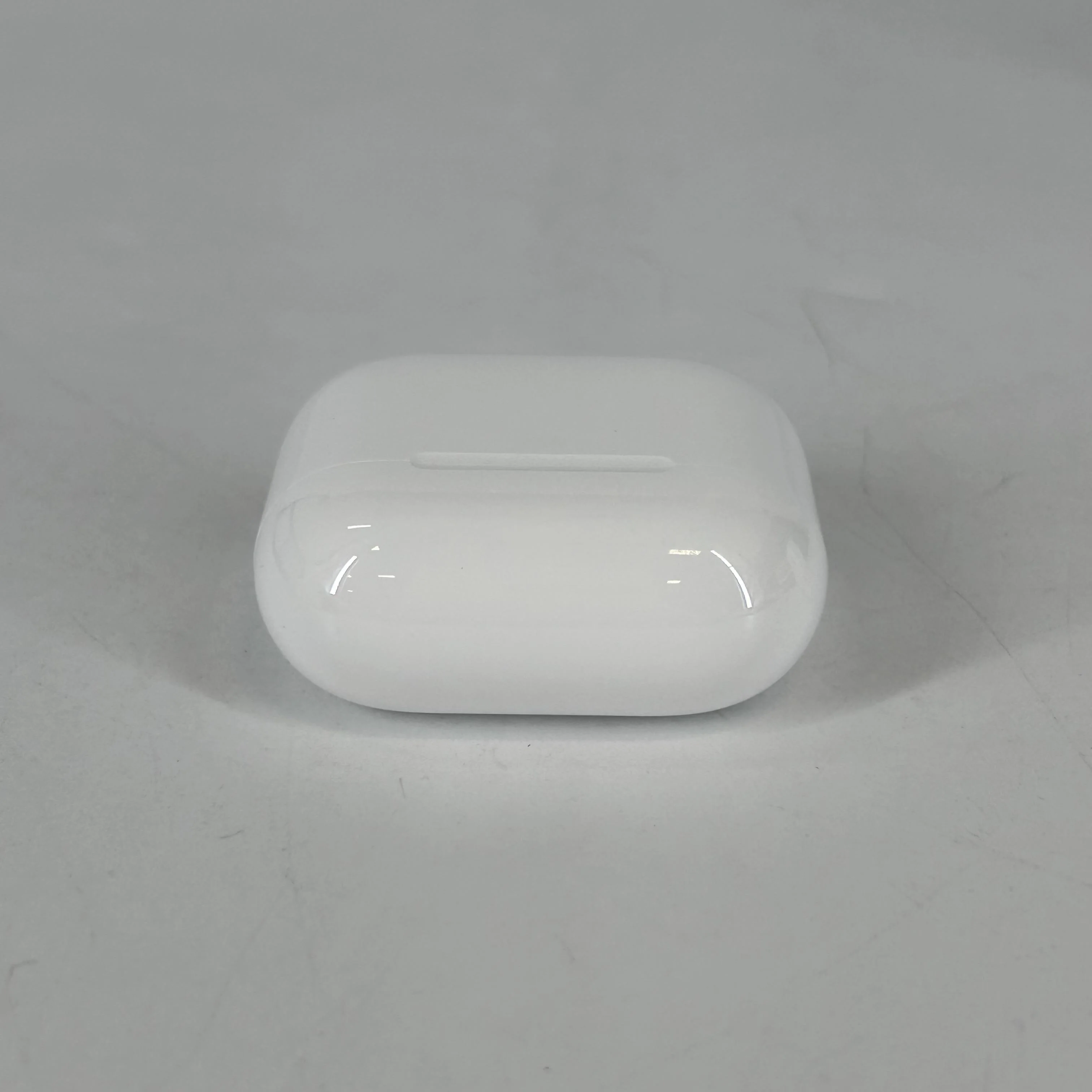 Apple AirPods (4th Gen.) USB-C White - Image 7
