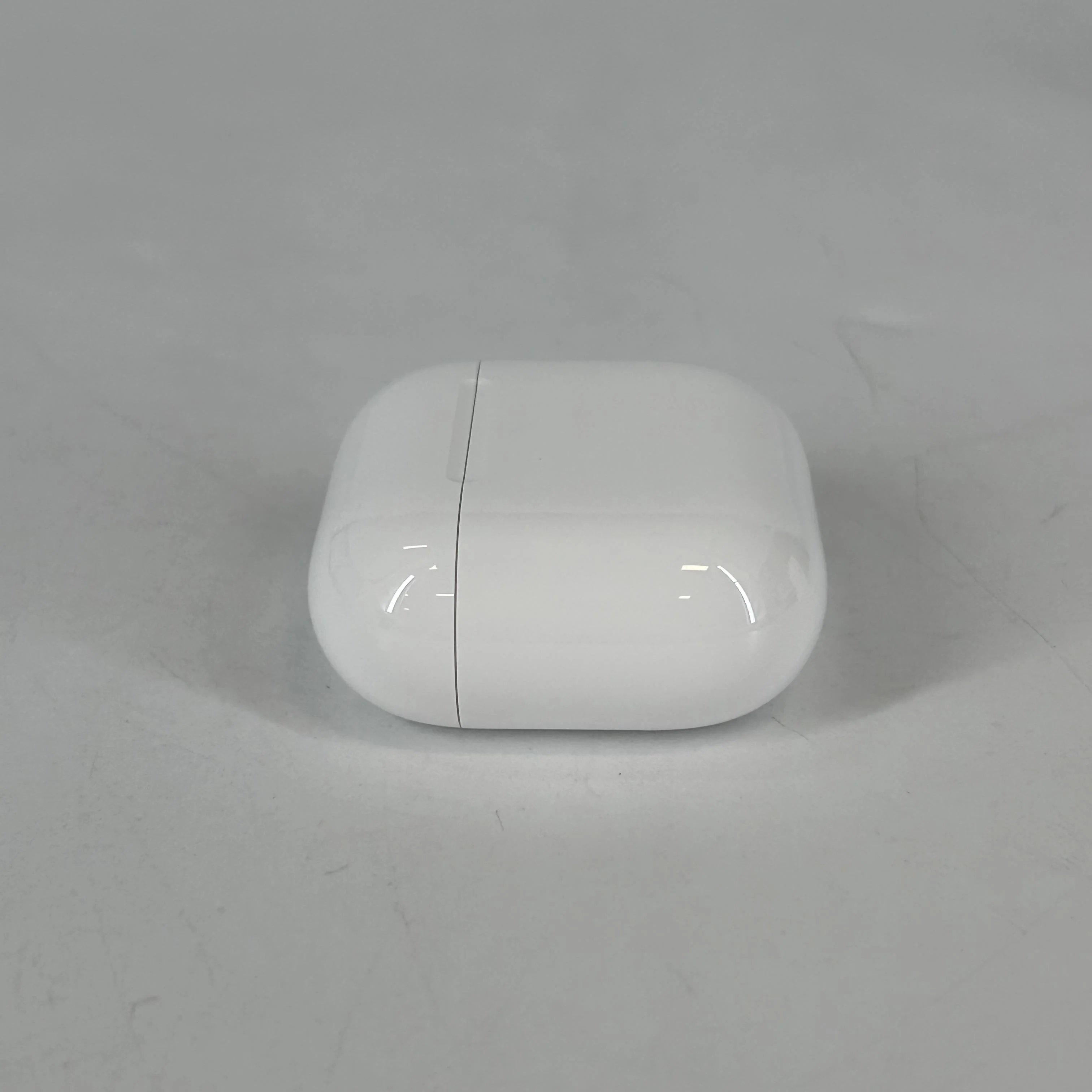 Apple AirPods (4th Gen.) USB-C White - Image 8