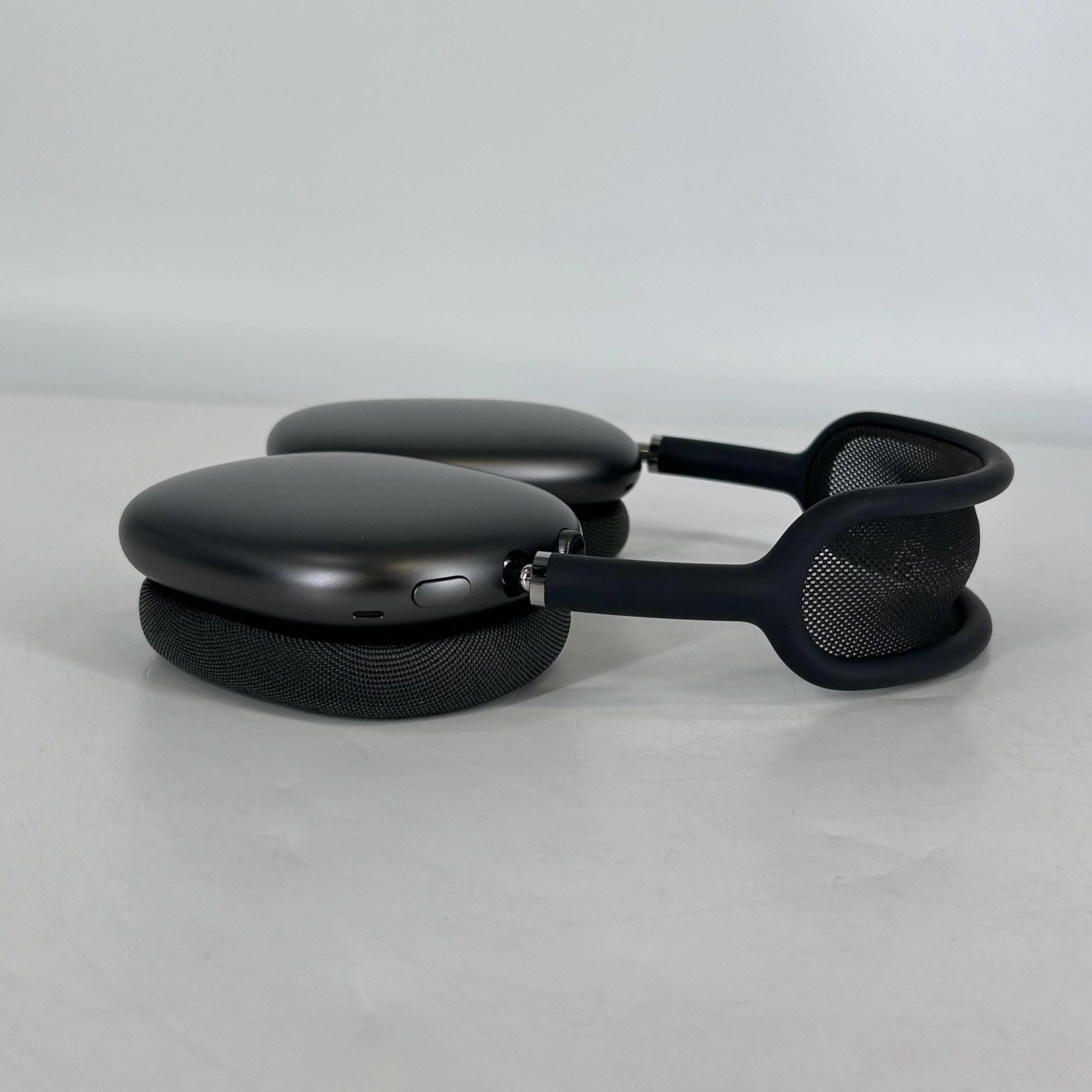 Apple AirPods Max Lightning Black - Image 8