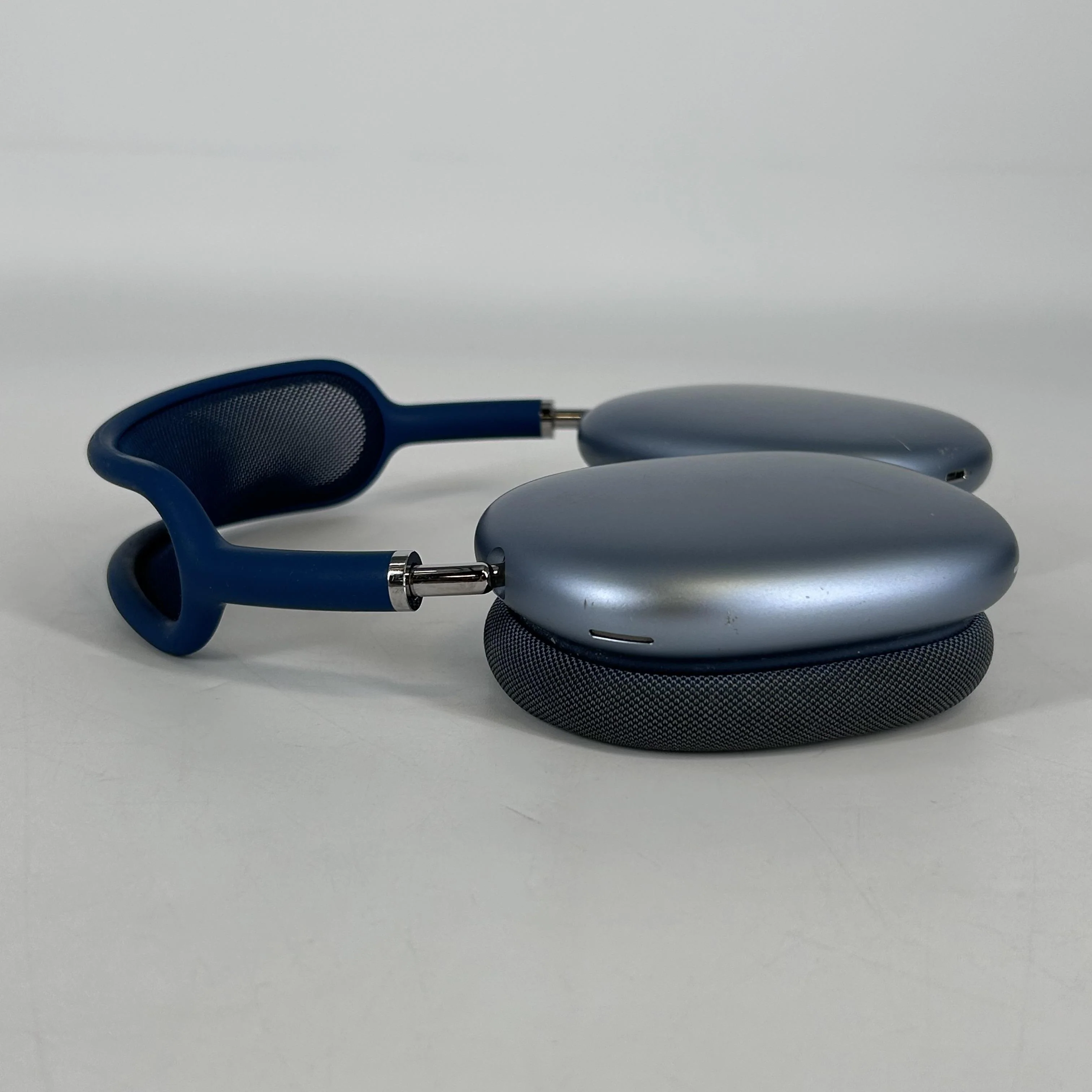 Apple AirPods Max Lightning Blue - Image 4