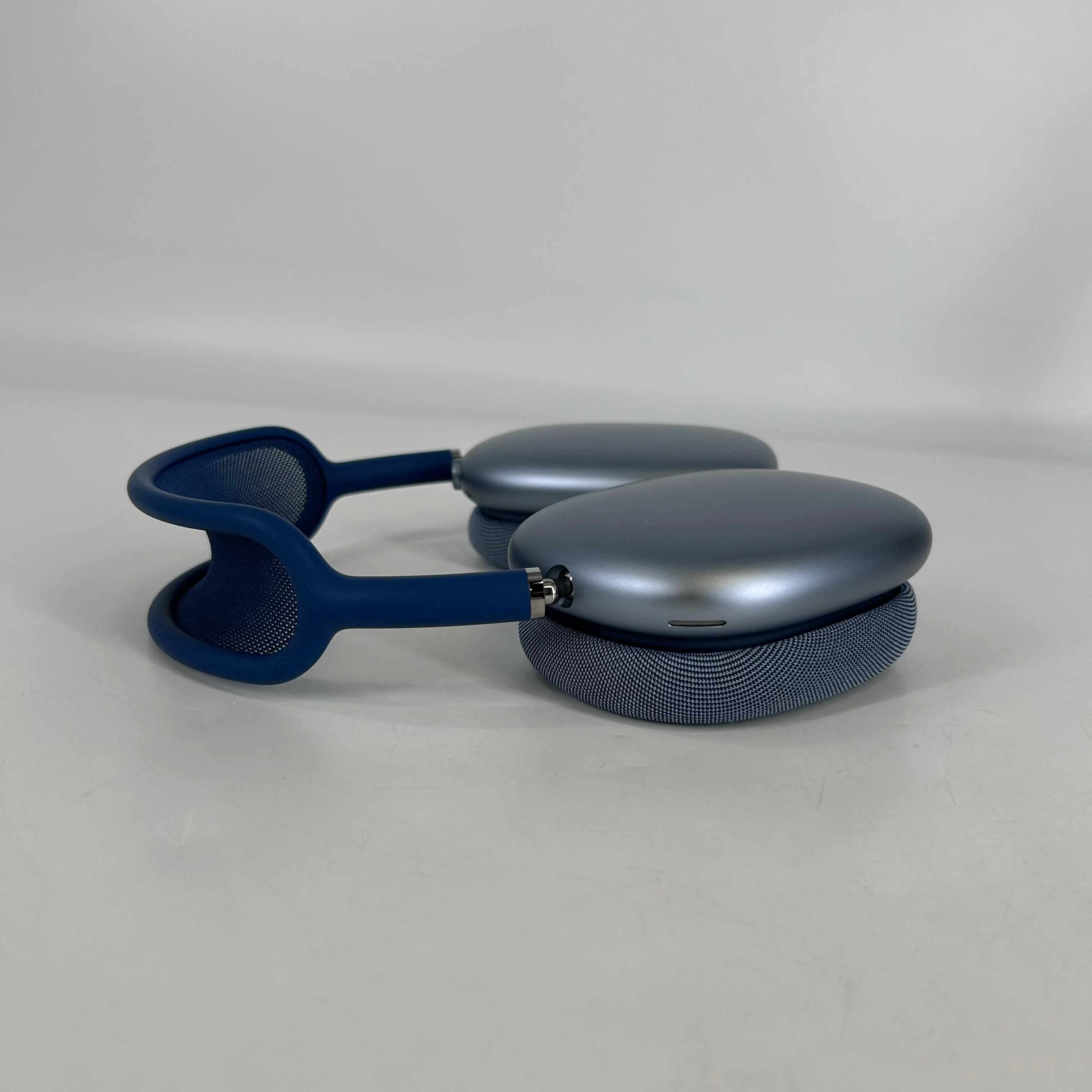 Apple AirPods Max Lightning Blue - Image 8