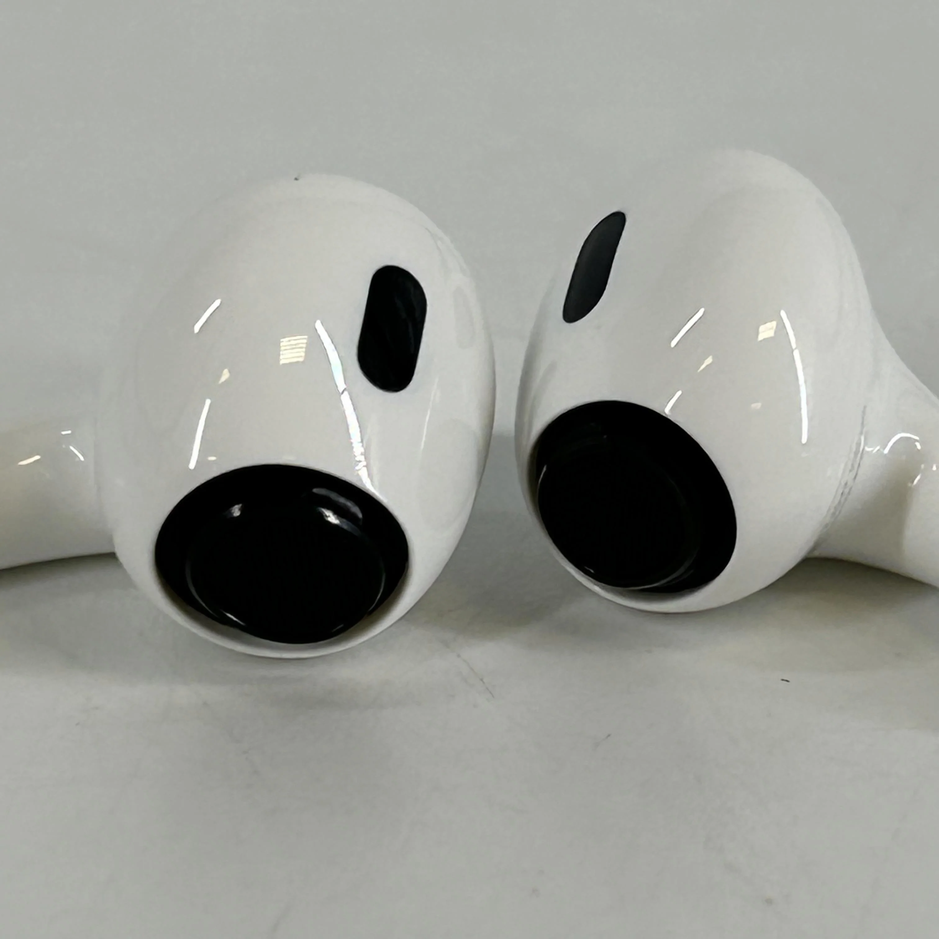 Apple AirPods Pro (2nd Gen.) USB-C White - Image 11