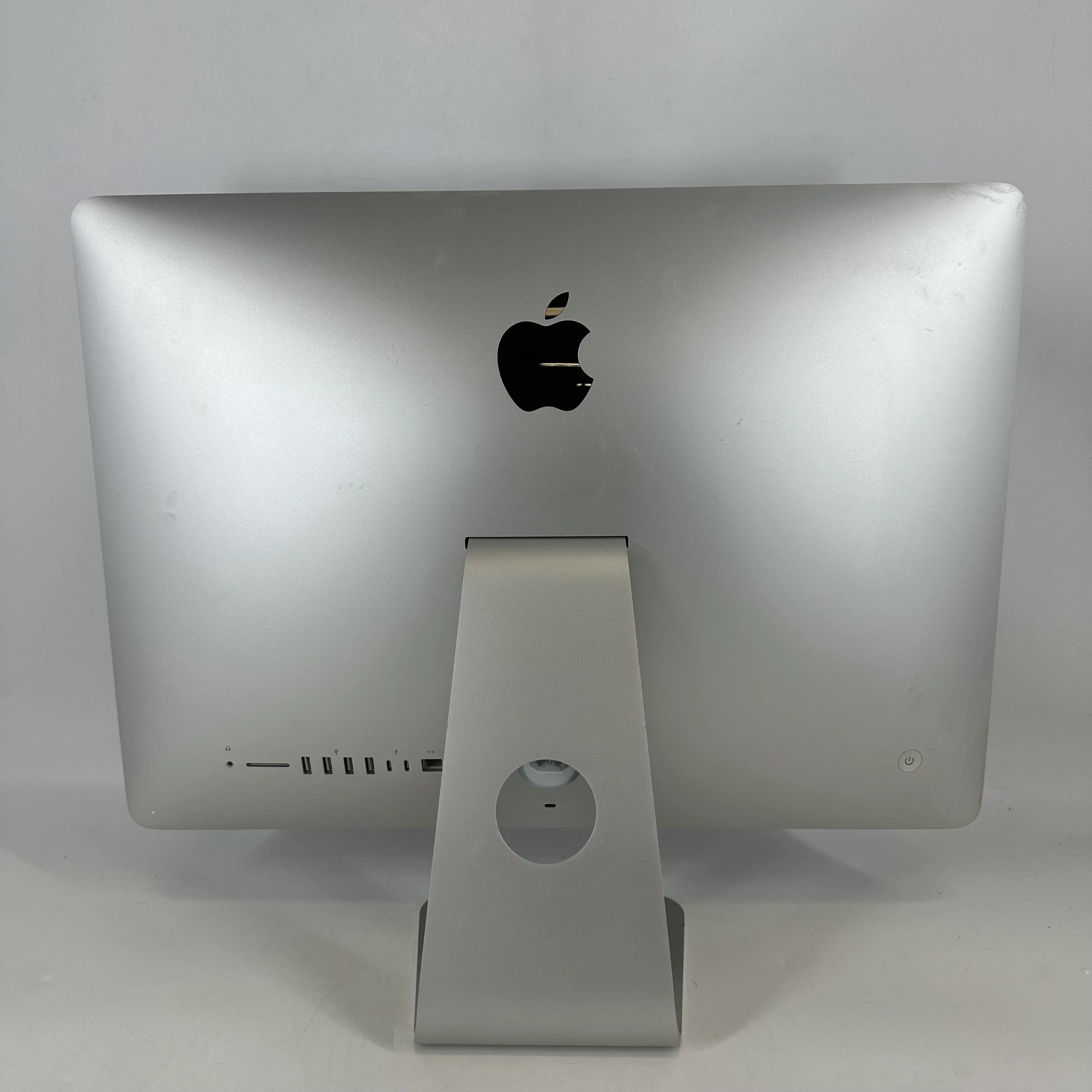 Apple iMac Slim Unibody 21.5 Retina 4K 2019 3.0 GHz Intel Core i5 8GB RAM 1TB Fusion Drive AMD Radeon Pro 560X 4 GB - Image 4