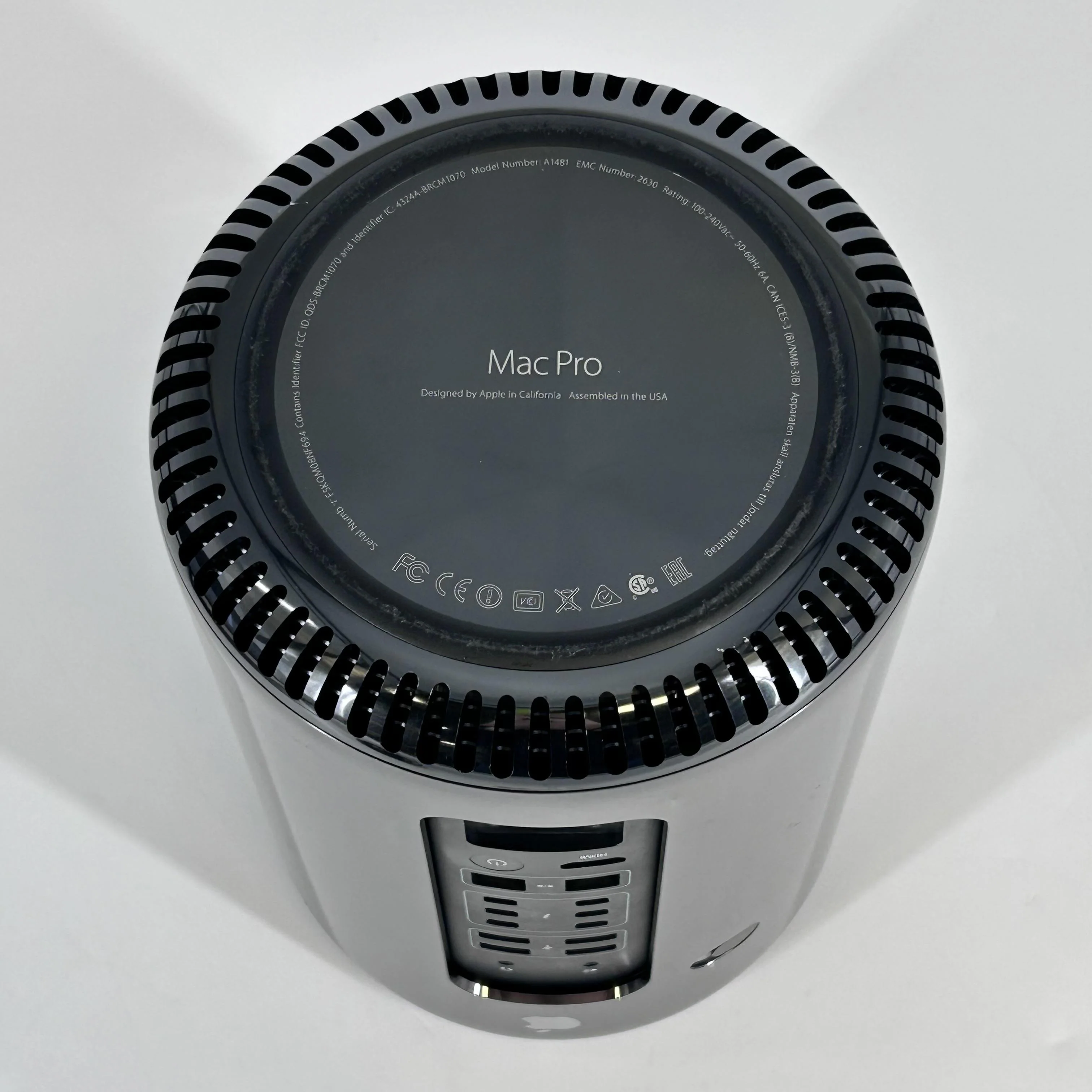 Apple Mac Pro Late 2013 Black 3.5 GHz 6-Core Intel Xeon E5 64GB RAM 512GB Solid State Drive AMD FirePro D500 3 GB - Image 5