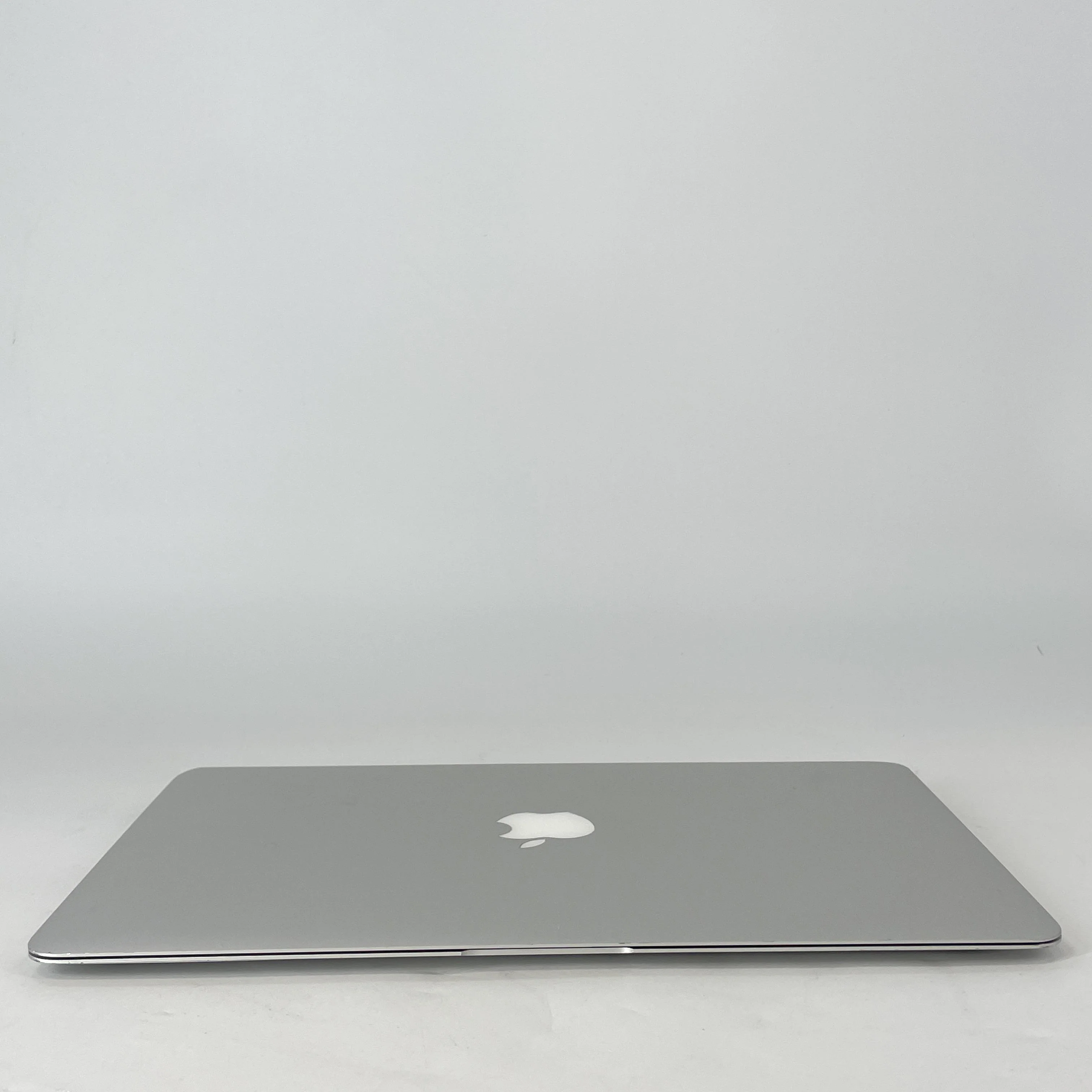 Apple MacBook Air 13 2017 Silver 1.6 GHz Intel Core i5 5th Gen. 8GB RAM 128GB Solid State Drive Intel UHD 617 - Image 10