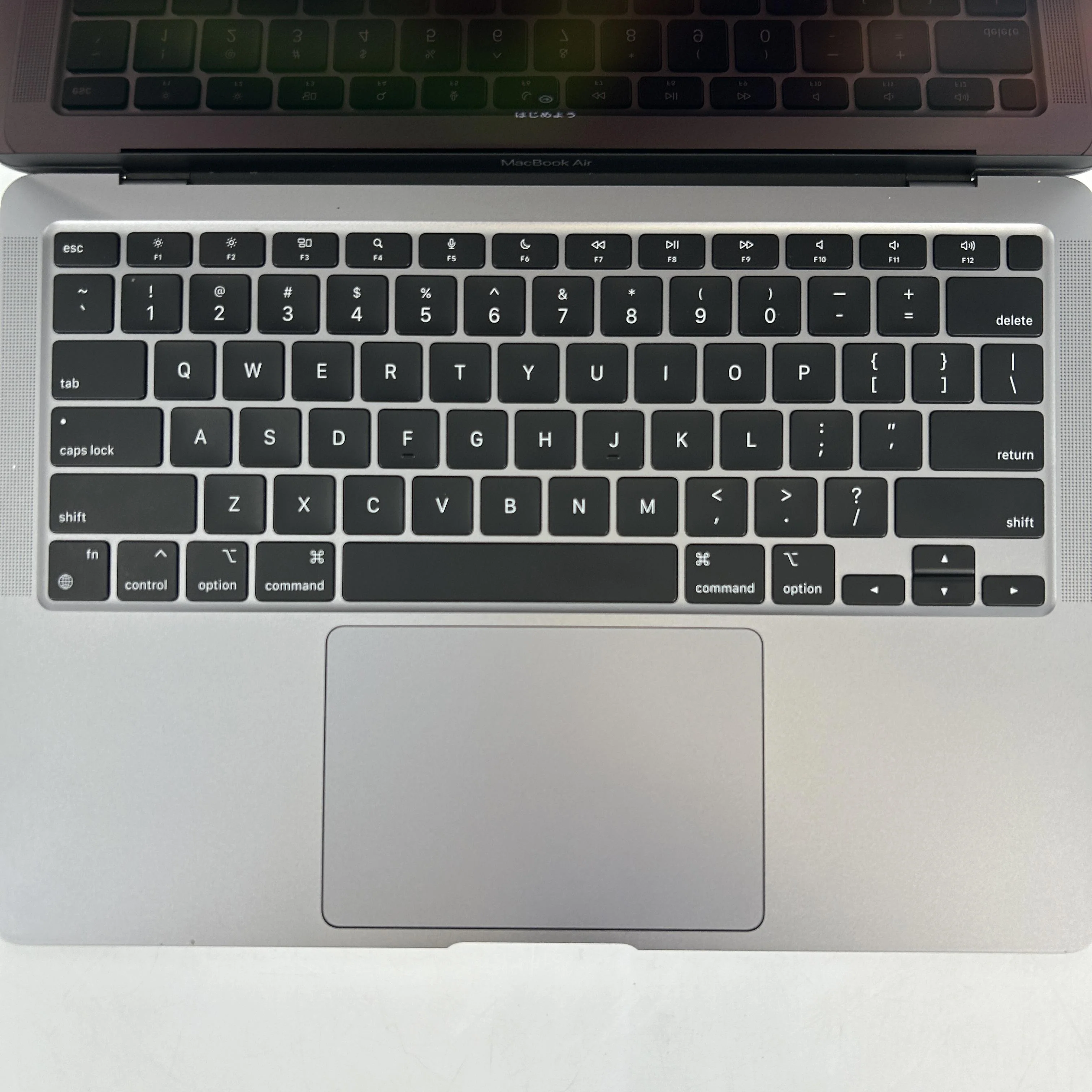 Apple MacBook Air 13 2020 Space Gray 3.2 GHz M1 8-Core CPU 8GB RAM 128GB Solid State Drive 7-Core GPU - Image 2