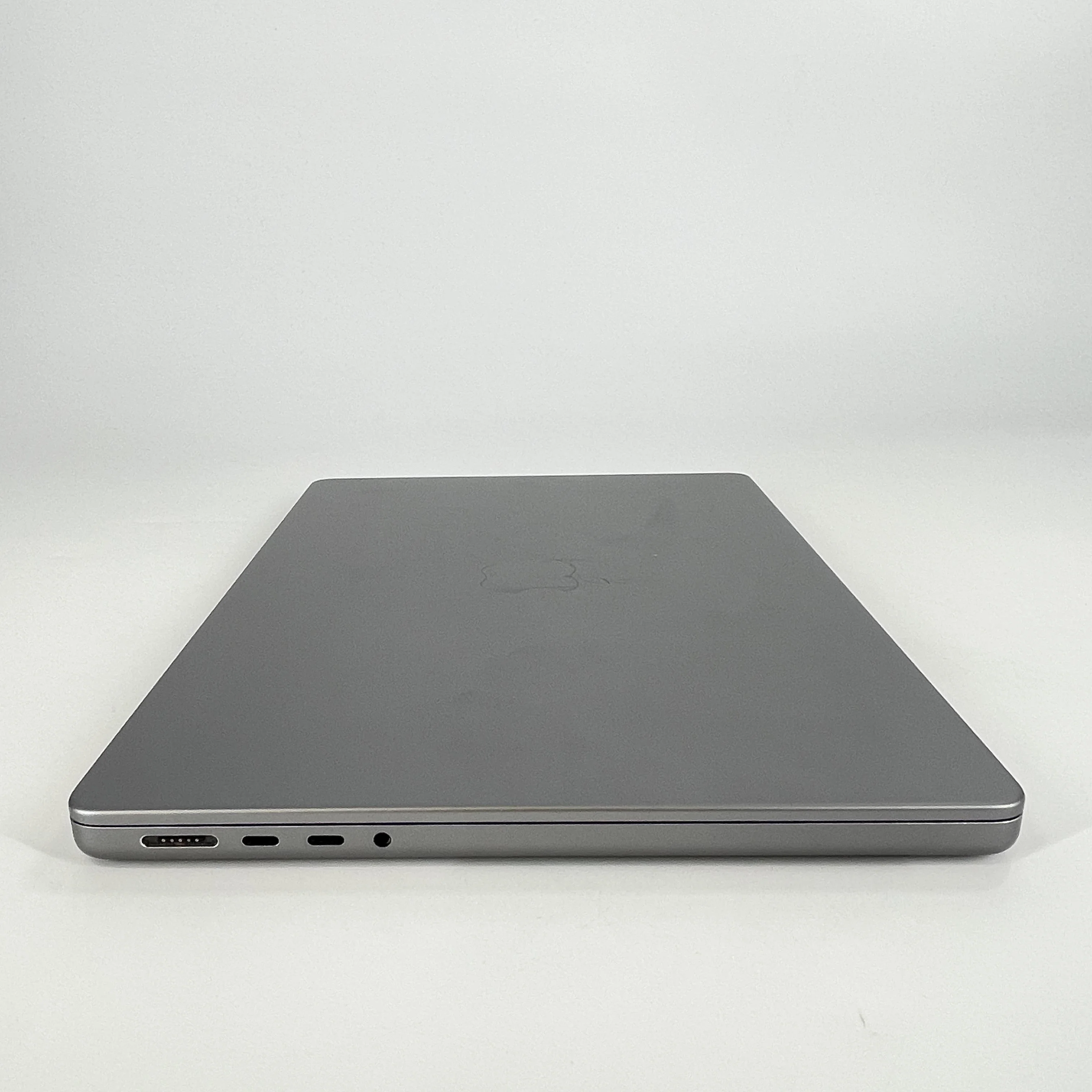 Apple MacBook Pro 14 2023 Space Gray 3.49 GHz M2 Max 12-Core CPU 32GB Unified Memory 1TB Solid State Drive 30-Core GPU - Image 10