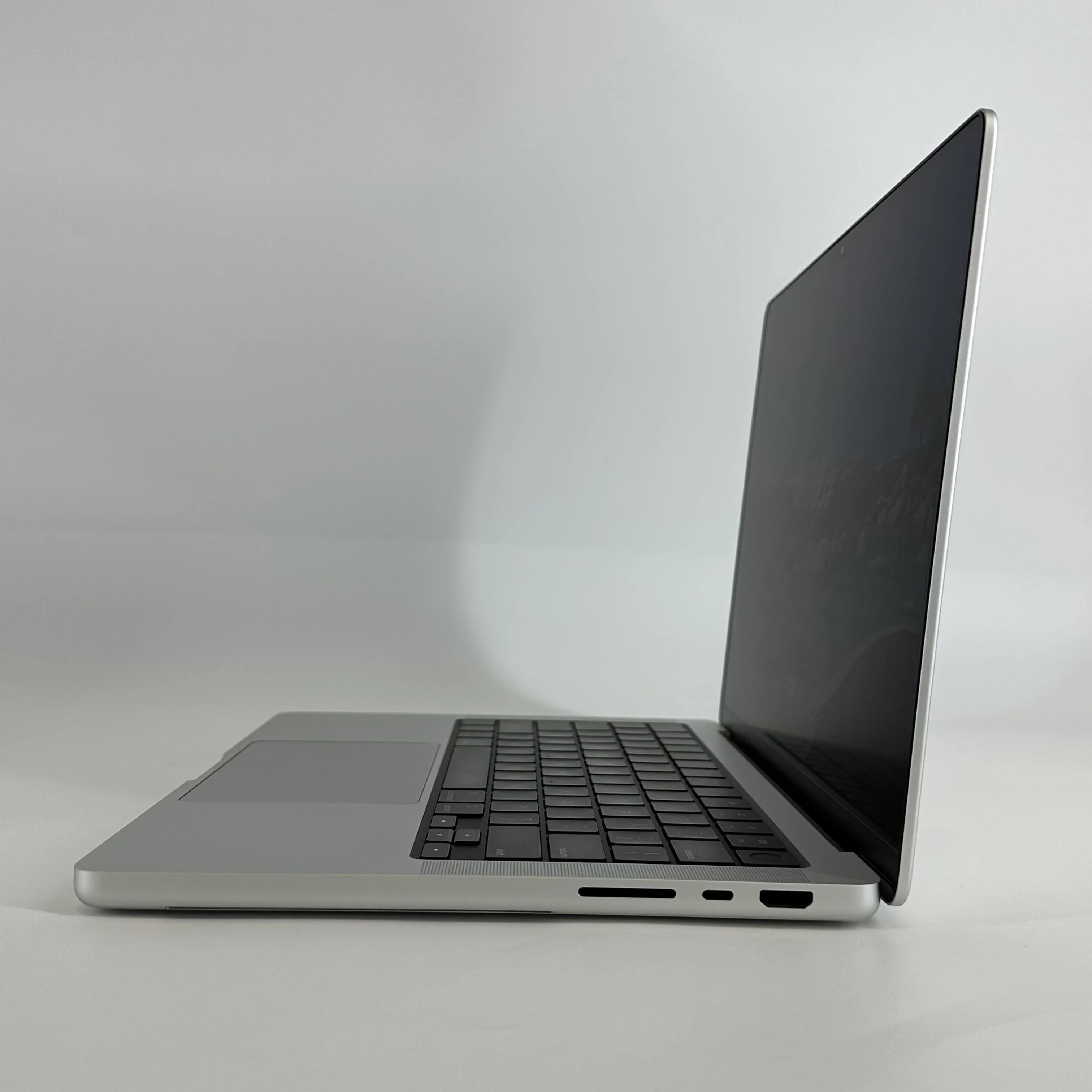 Apple MacBook Pro 14 2024 Silver M4 Pro 14-Core CPU 24GB Unified Memory 1TB Solid State Drive 20-Core GPU - Image 3