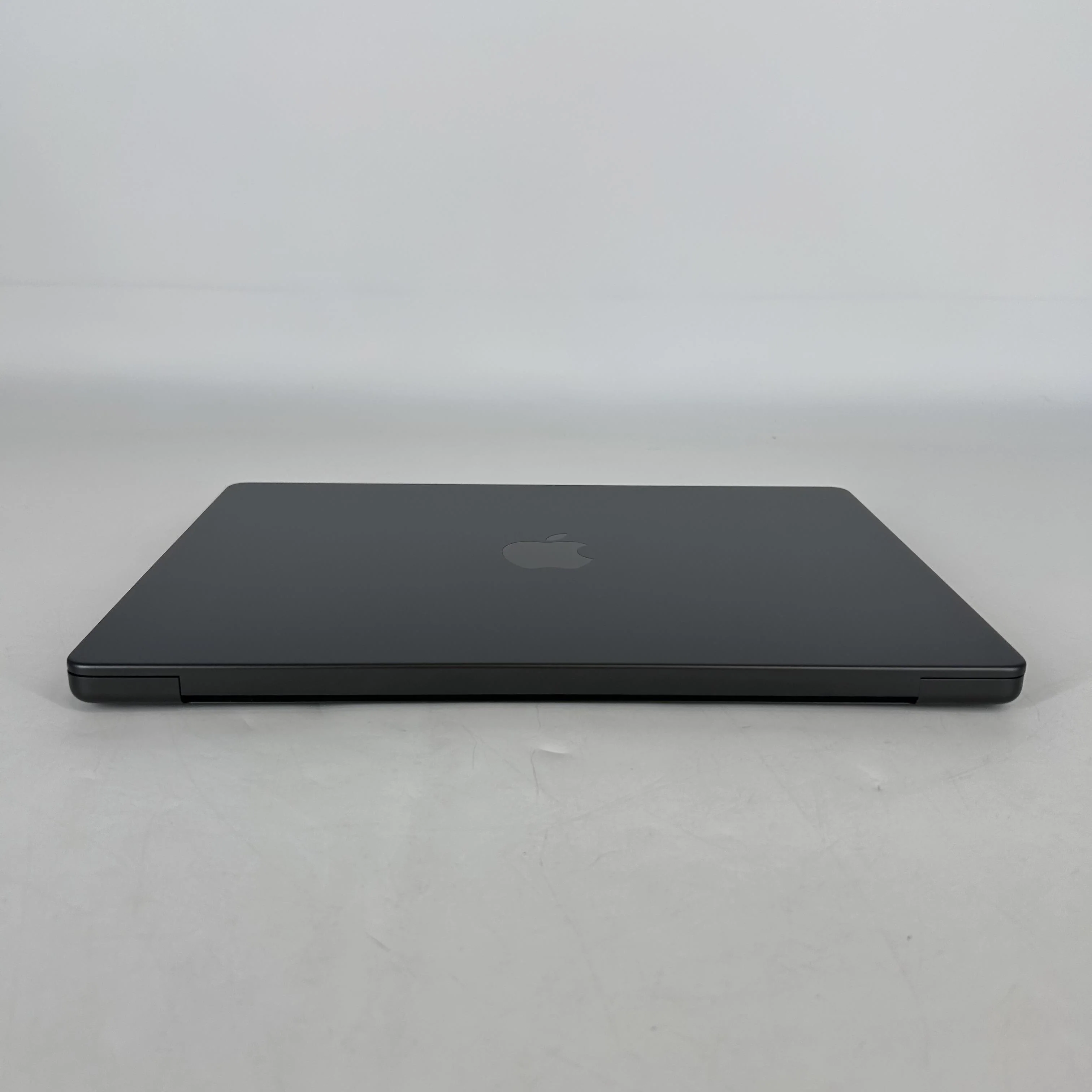 Apple MacBook Pro 14 2024 Space Black M4 Max 16-Core CPU 128GB Unified Memory 8TB Solid State Drive 40-Core GPU - Image 7