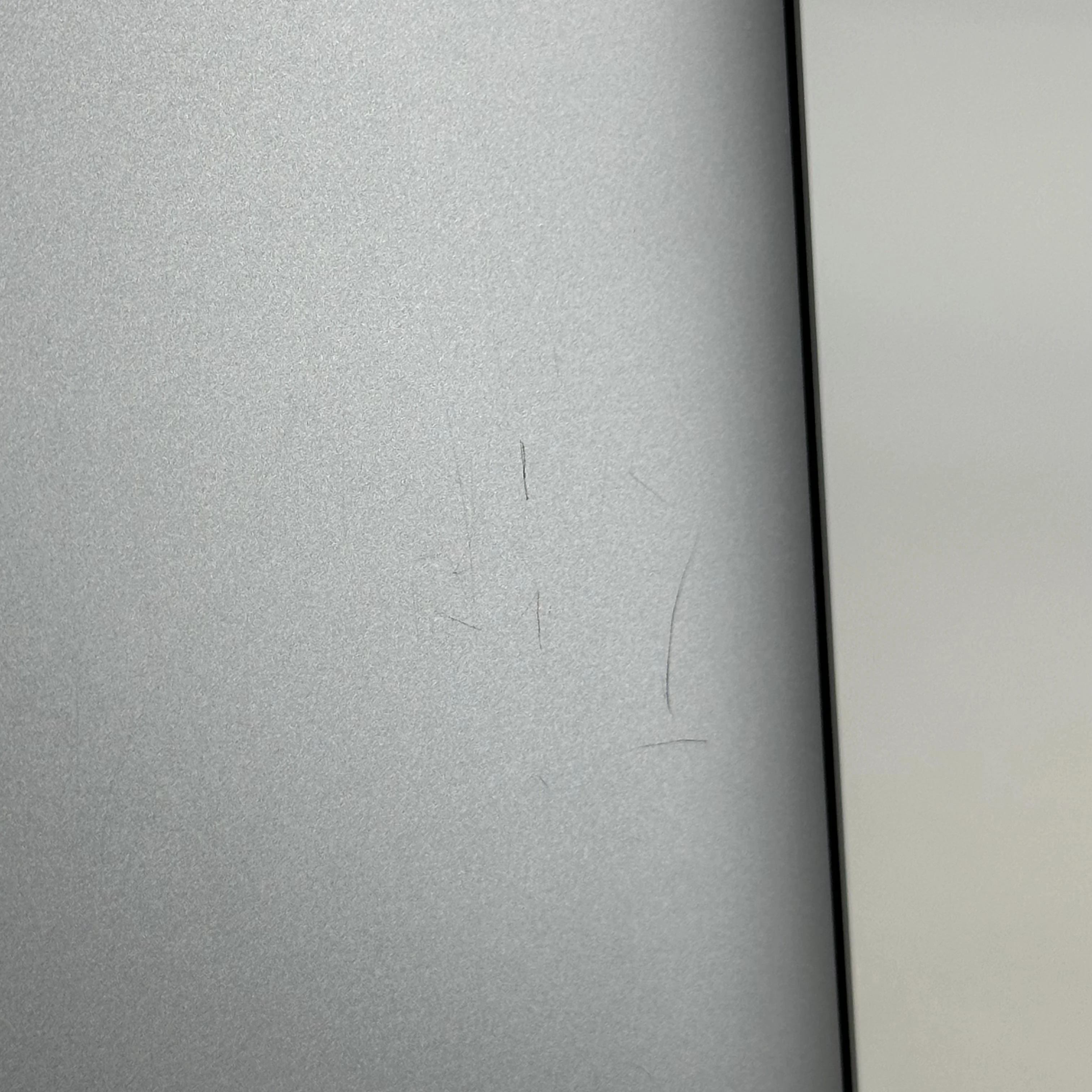 Apple MacBook Pro 15 Touch Bar 2017 Space Gray 3.1 GHz Intel Core i7 7th Gen. 16GB RAM 1TB Solid State Drive AMD Radeon Pro 560 4 GB - Image 16
