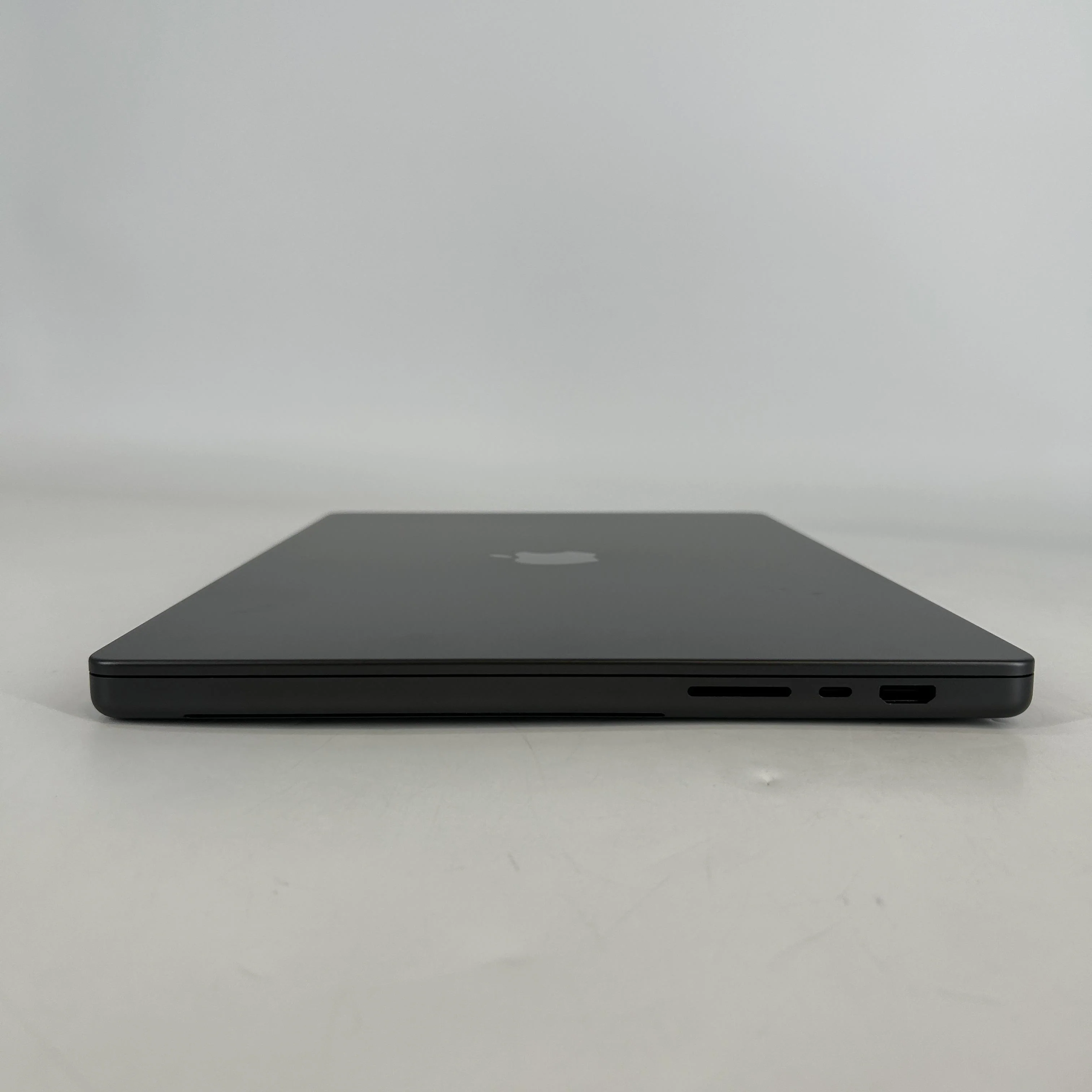 Apple MacBook Pro 16 2024 Space Black M4 Max 16-Core CPU 64GB Unified Memory 4TB Solid State Drive 40-Core GPU - Image 5
