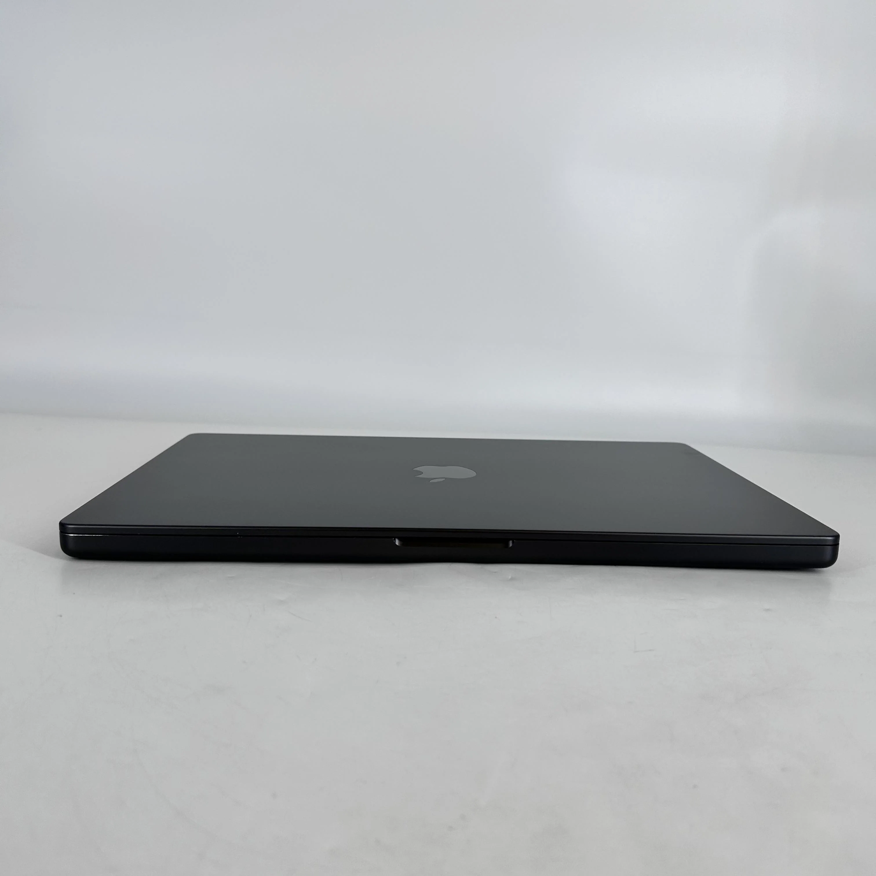 Apple MacBook Pro 16 2024 Space Black M4 Pro 14-Core CPU 24GB Unified Memory 512GB Solid State Drive 20-Core GPU - Image 8