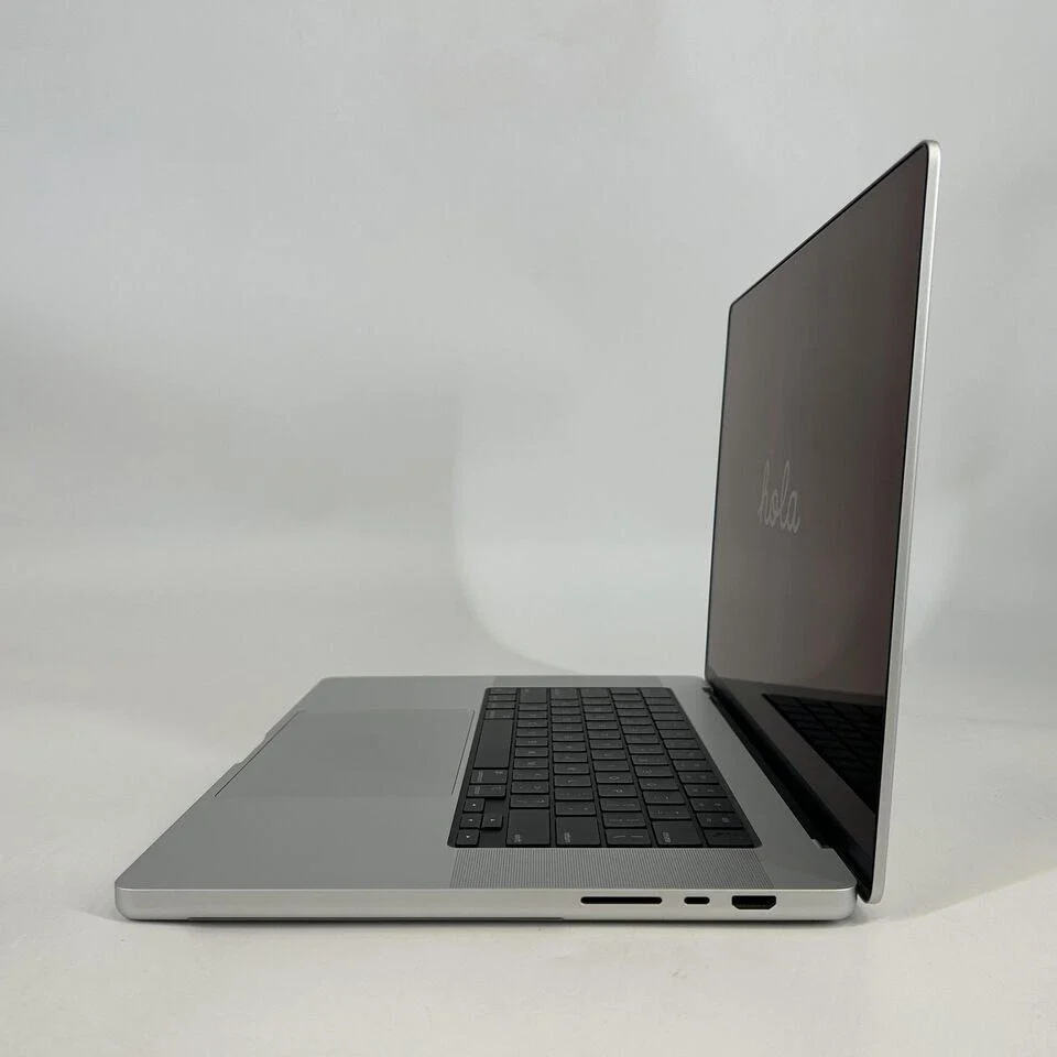 Apple MacBook Pro 16 2026 Space Black M5 Max 18-Core CPU 64GB Unified Memory 8TB Solid State Drive 40-Core GPU - Image 4