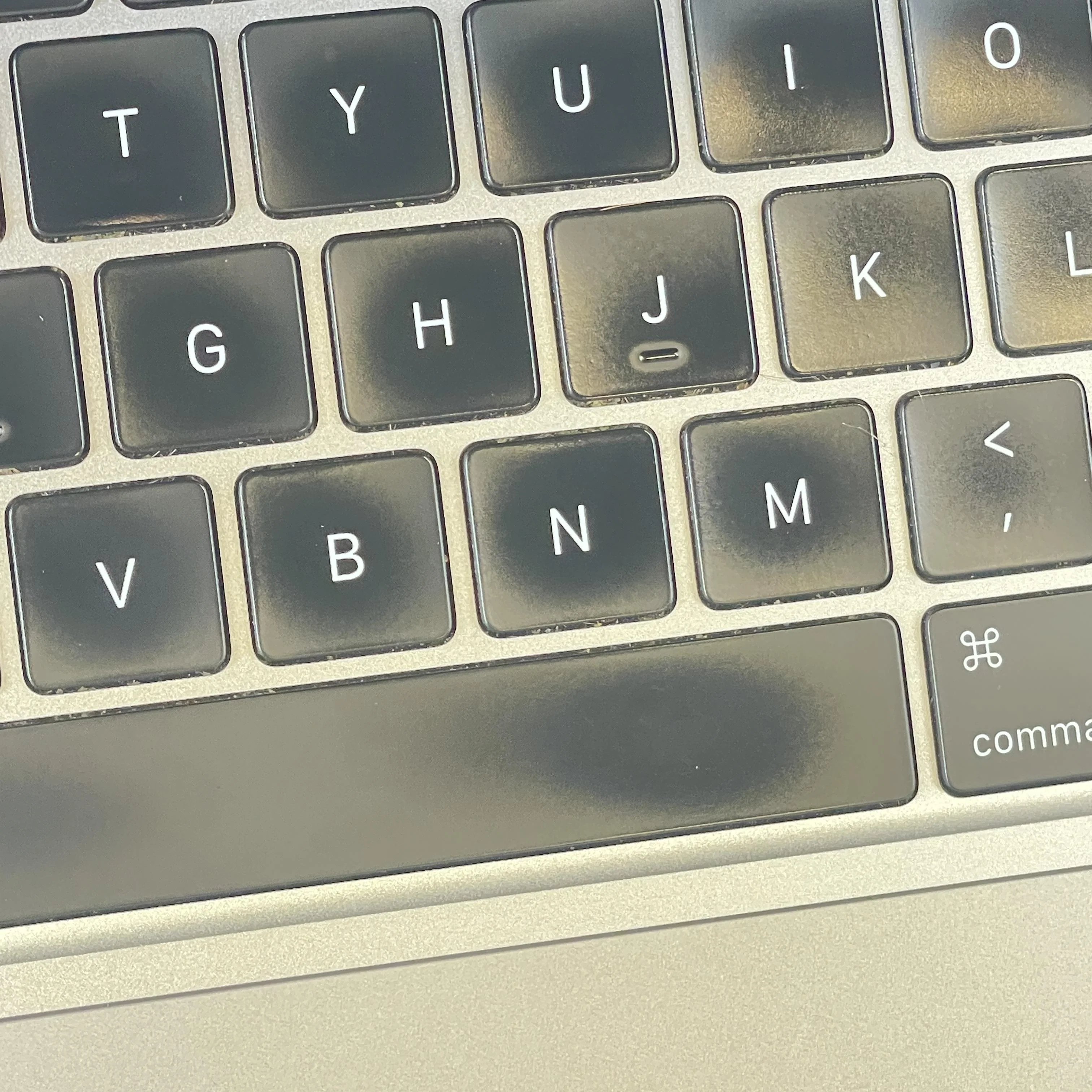 Apple MacBook Pro 16 Touch Bar 2019 Silver 2.4 GHz Intel Core i9 9th Gen. 32GB RAM 1TB Solid State Drive AMD Radeon Pro 5500M 8 GB - Image 13