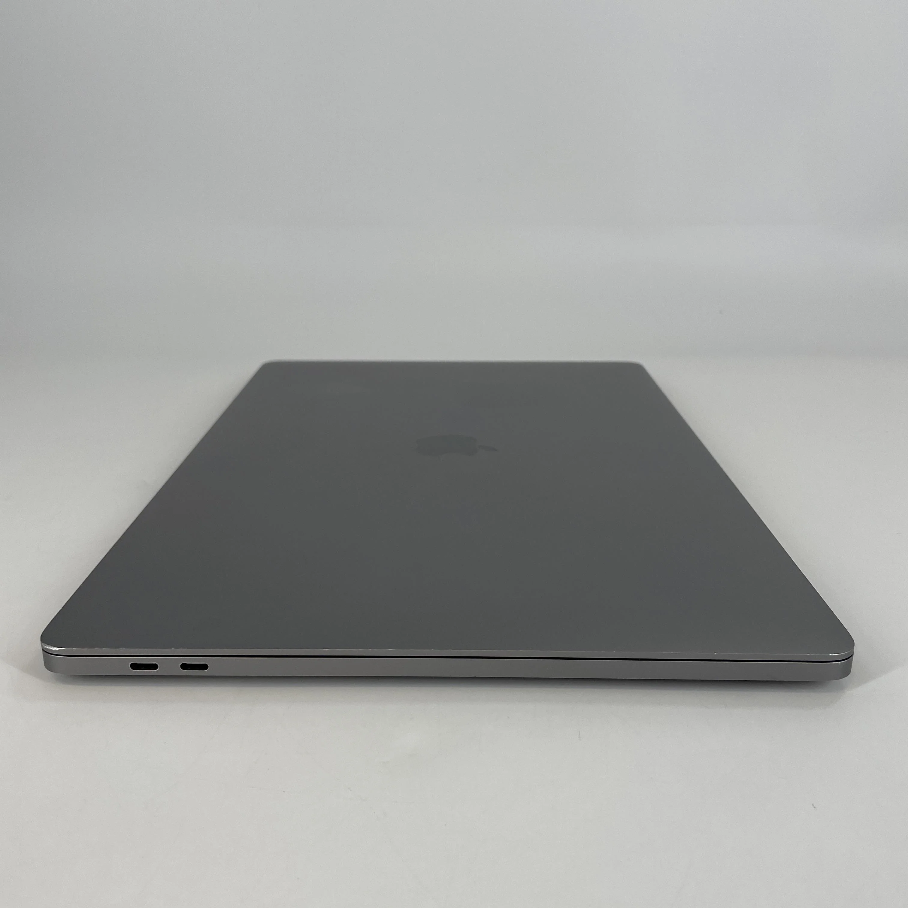 Apple MacBook Pro 16 Touch Bar 2019 Space Gray 2.4 GHz Intel Core i9 9th Gen. 32GB RAM 1TB Solid State Drive AMD Radeon Pro 5500M 4 GB - Image 11