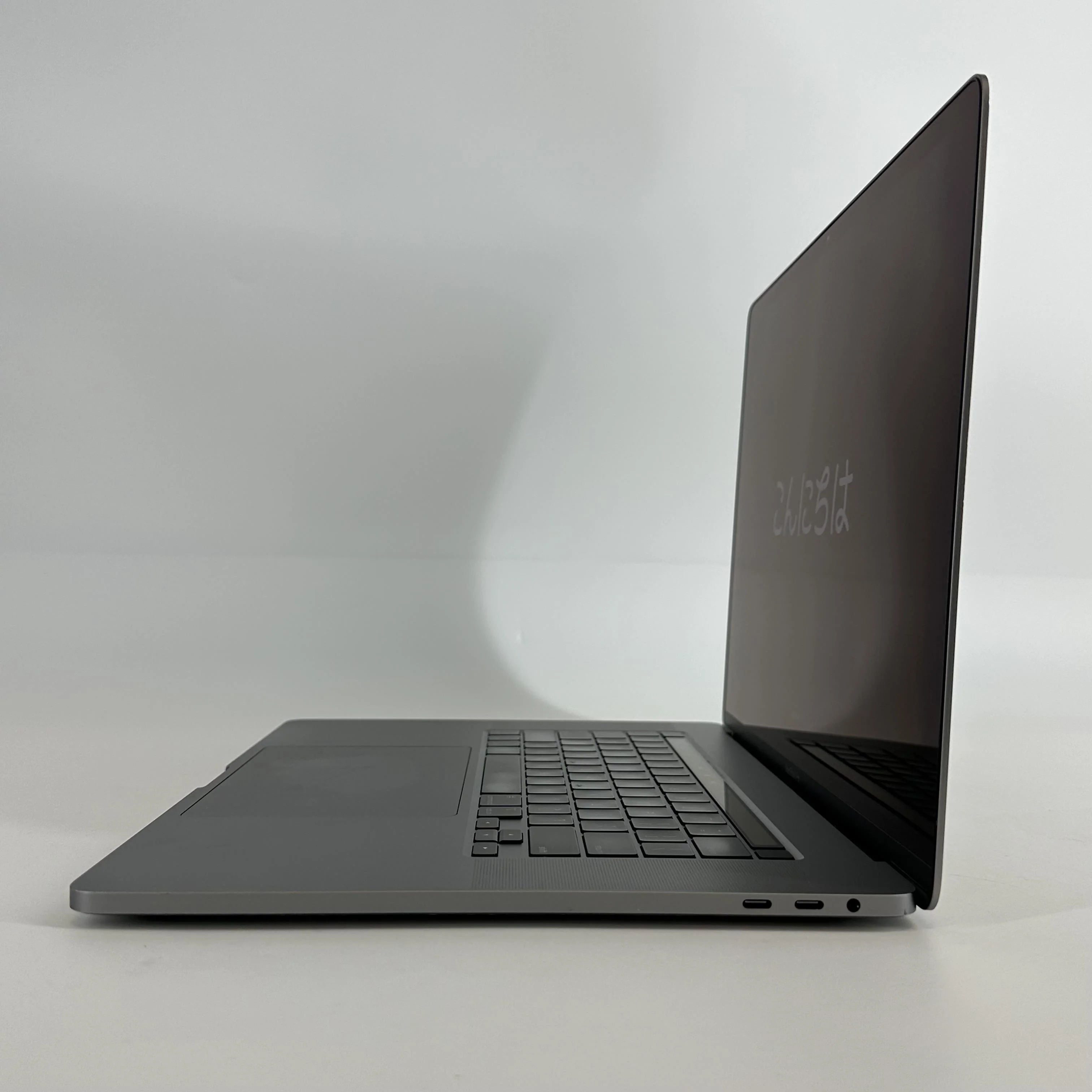 Apple MacBook Pro 16 Touch Bar 2019 Space Gray 2.4 GHz Intel Core i9 9th Gen. 32GB RAM 1TB Solid State Drive AMD Radeon Pro 5500M 8 GB - Image 3