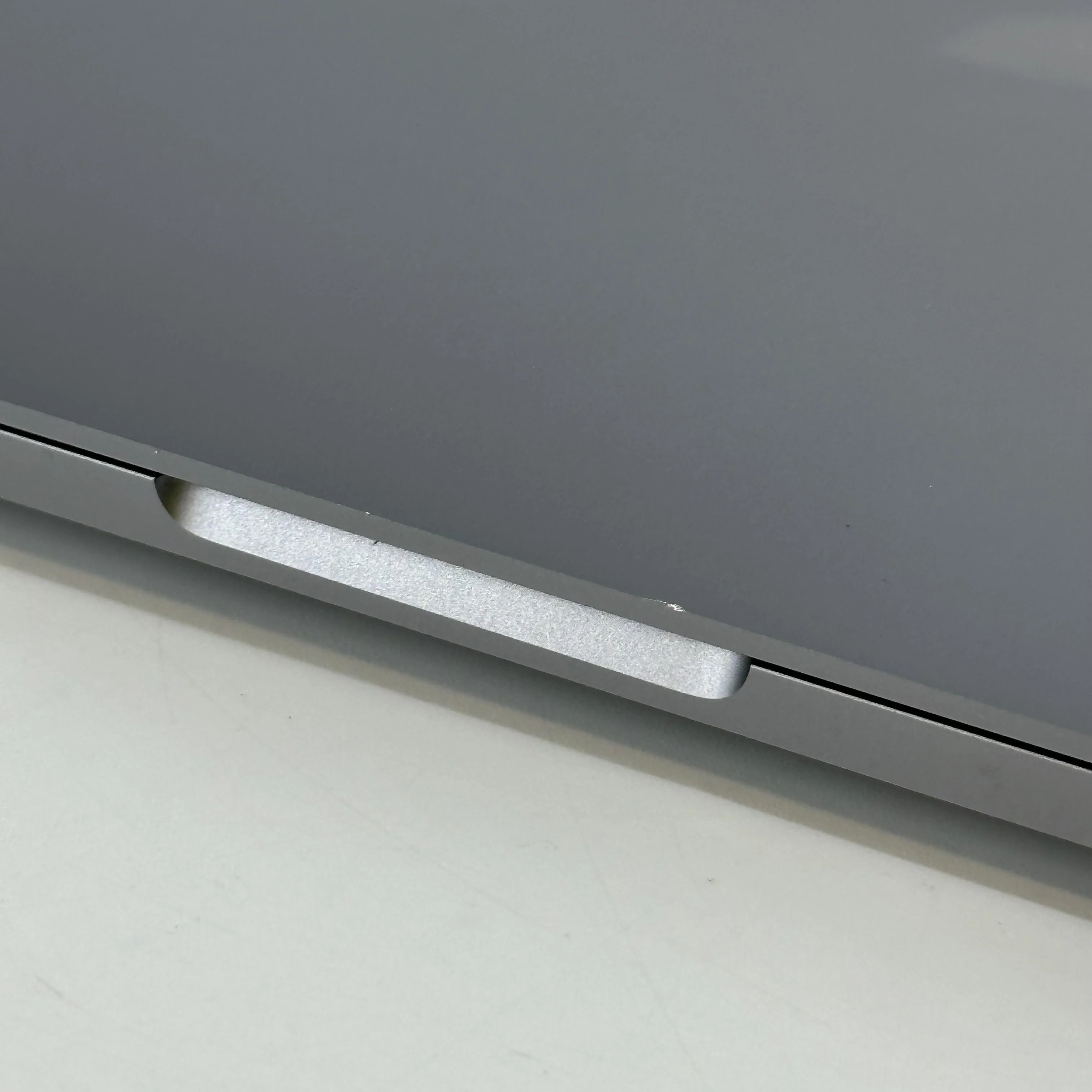 Apple MacBook Pro 16 Touch Bar 2019 Space Gray 2.4 GHz Intel Core i9 9th Gen. 32GB RAM 2TB Solid State Drive AMD Radeon Pro 5600M 8 GB - Image 20
