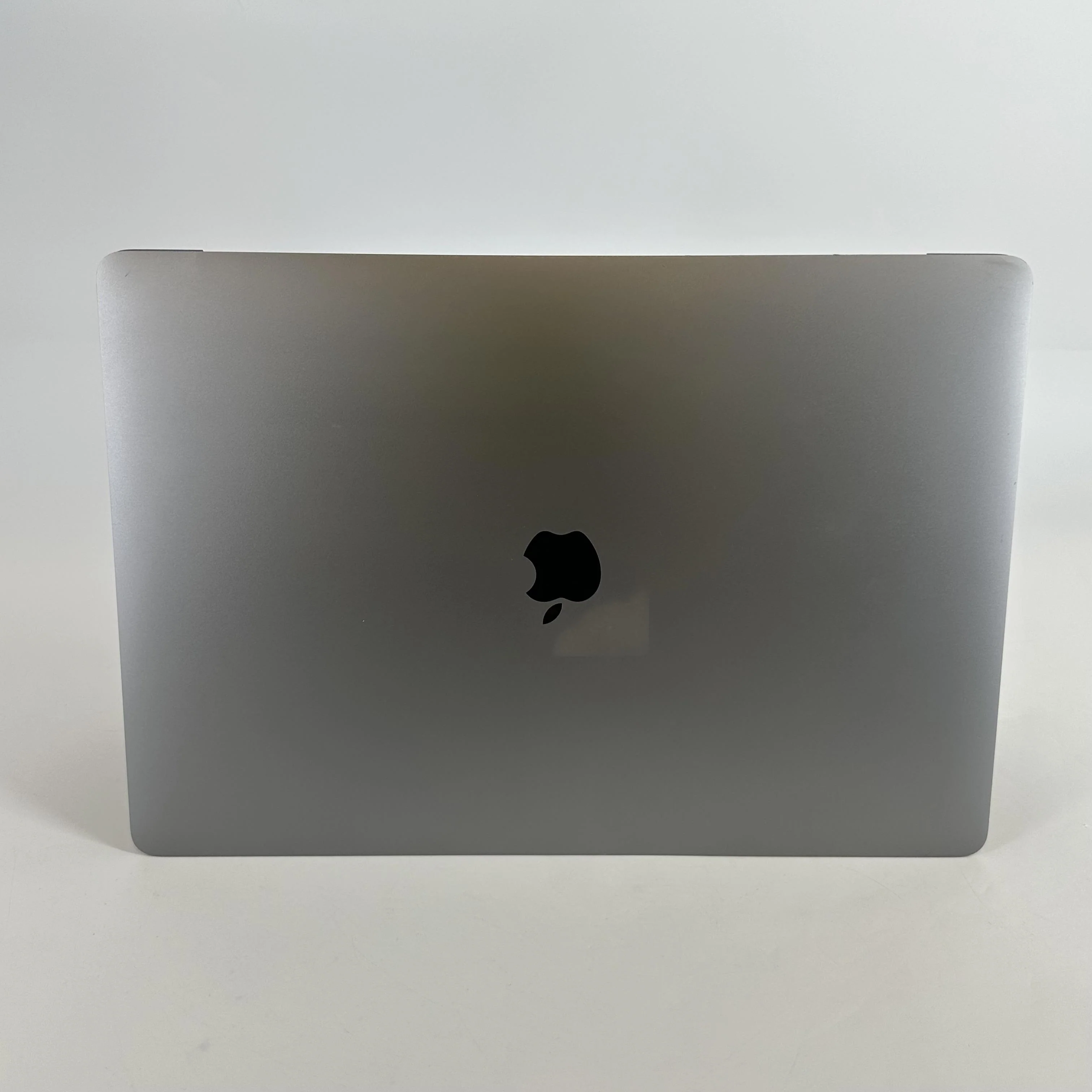 Apple MacBook Pro 16 Touch Bar 2019 Space Gray 2.4 GHz Intel Core i9 9th Gen. 32GB RAM 2TB Solid State Drive AMD Radeon Pro 5600M 8 GB - Image 5
