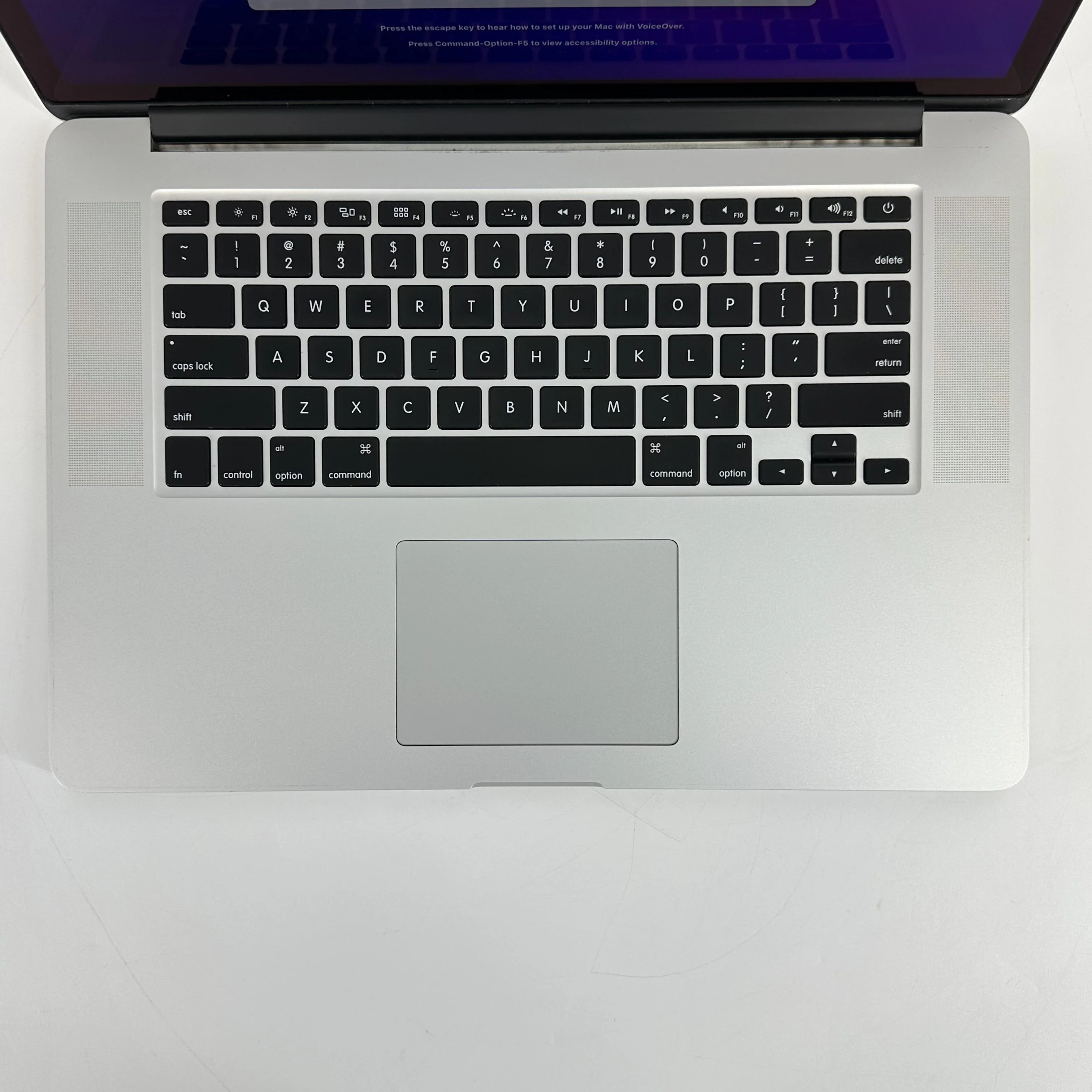 Apple MacBook Pro Retina 15 Mid 2015 2.8 GHz Intel Core i7 16GB RAM 1TB Solid State Drive AMD Radeon R9 M370X 2 GB - Image 2